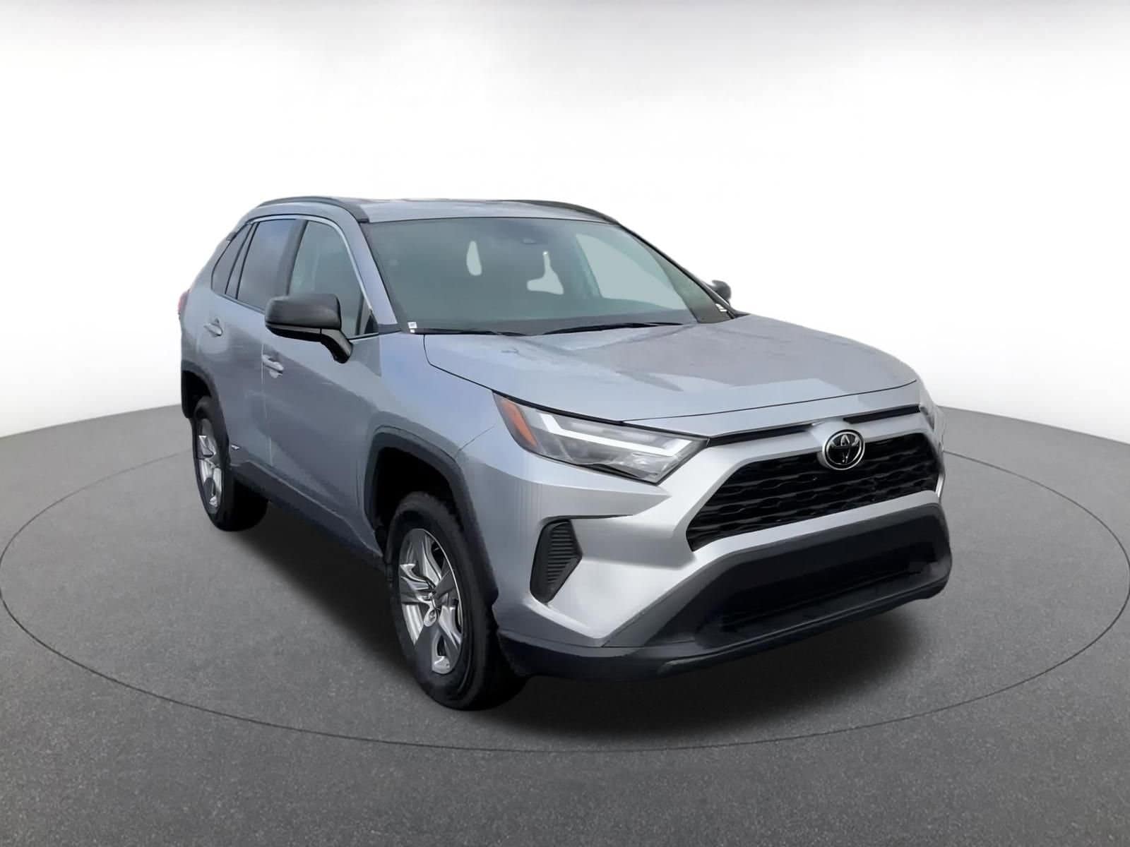 Thumbnail: 2025 Toyota RAV4 - 3