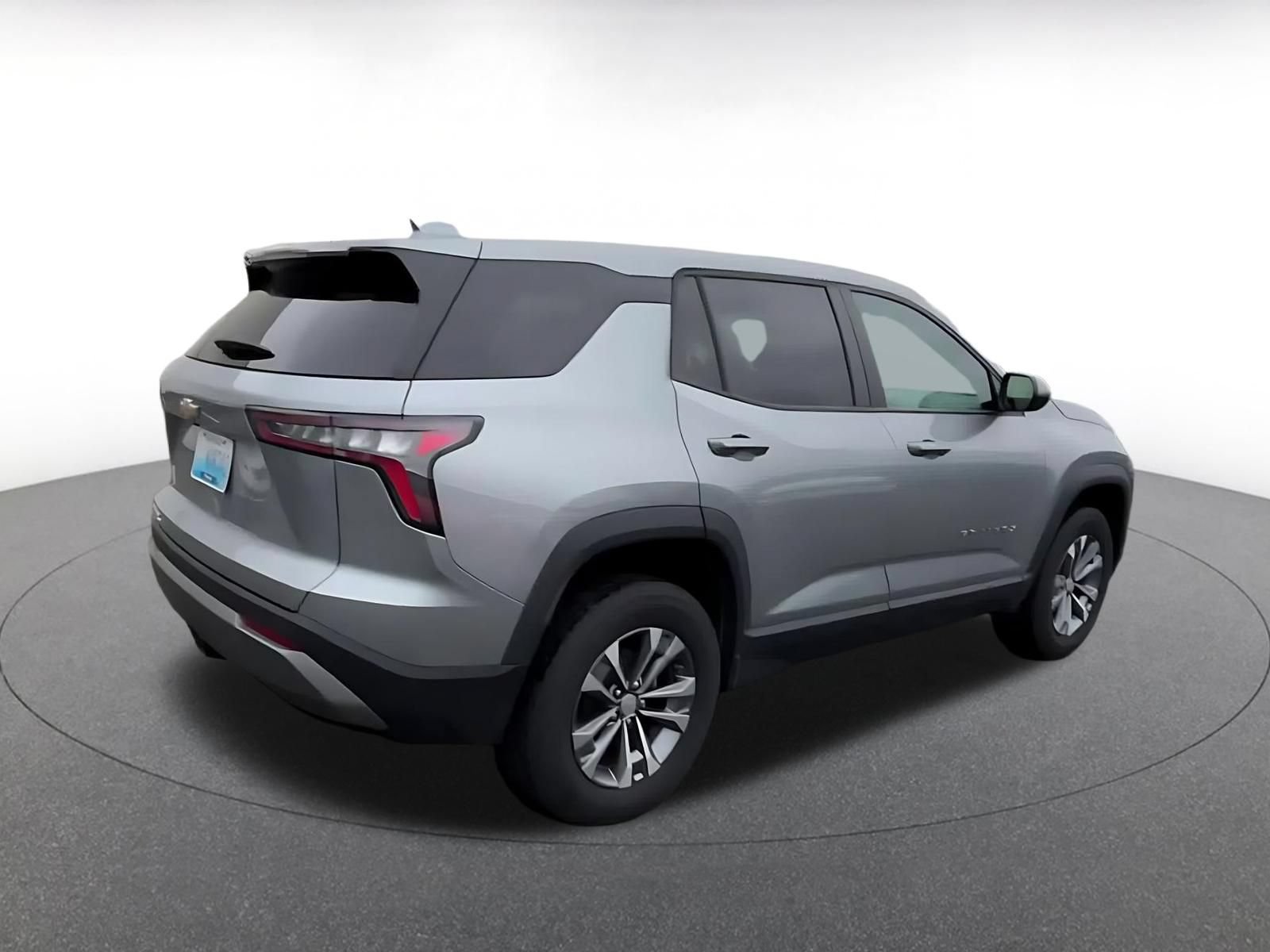 2025 Chevrolet Equinox LT - Photo 11