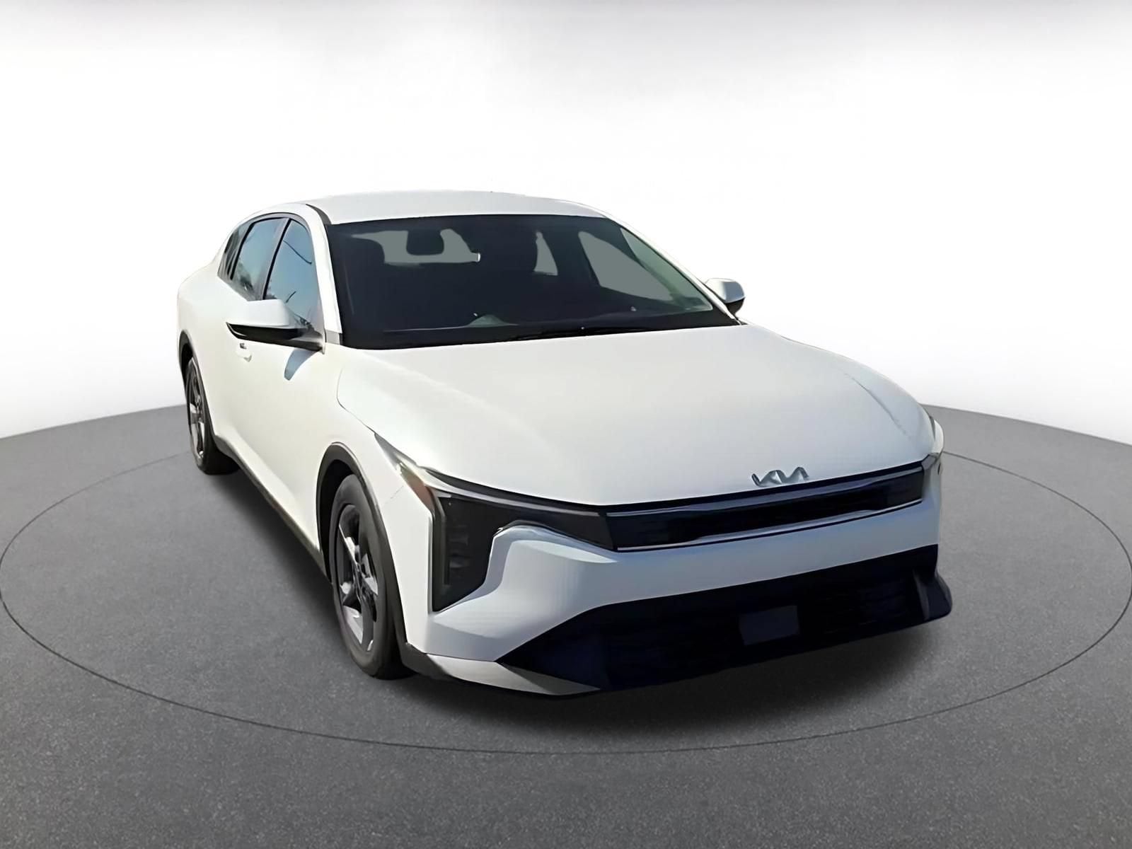 Thumbnail: 2025 Kia K4 - 3