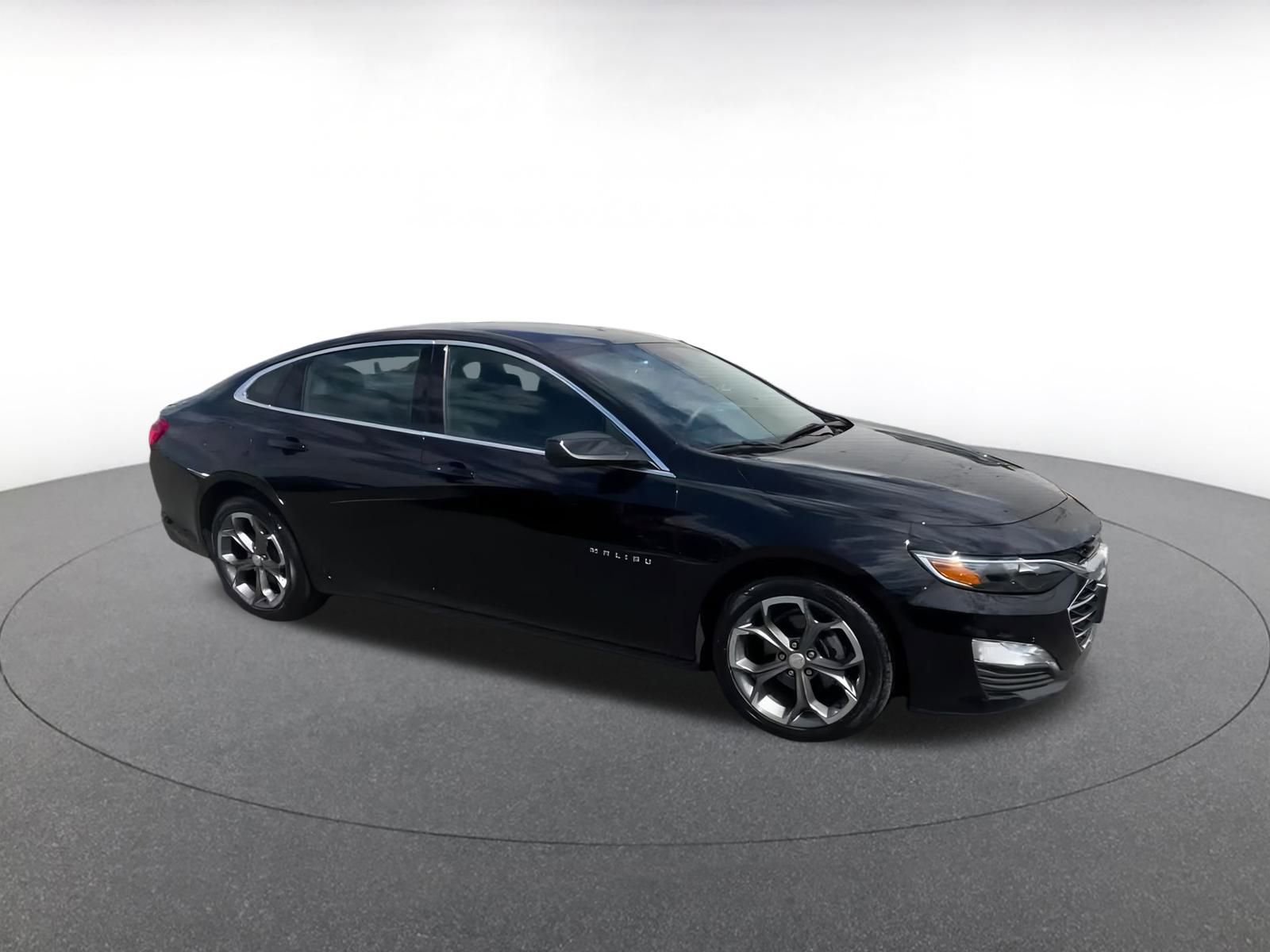 Thumbnail: 2024 Chevrolet Malibu - 2