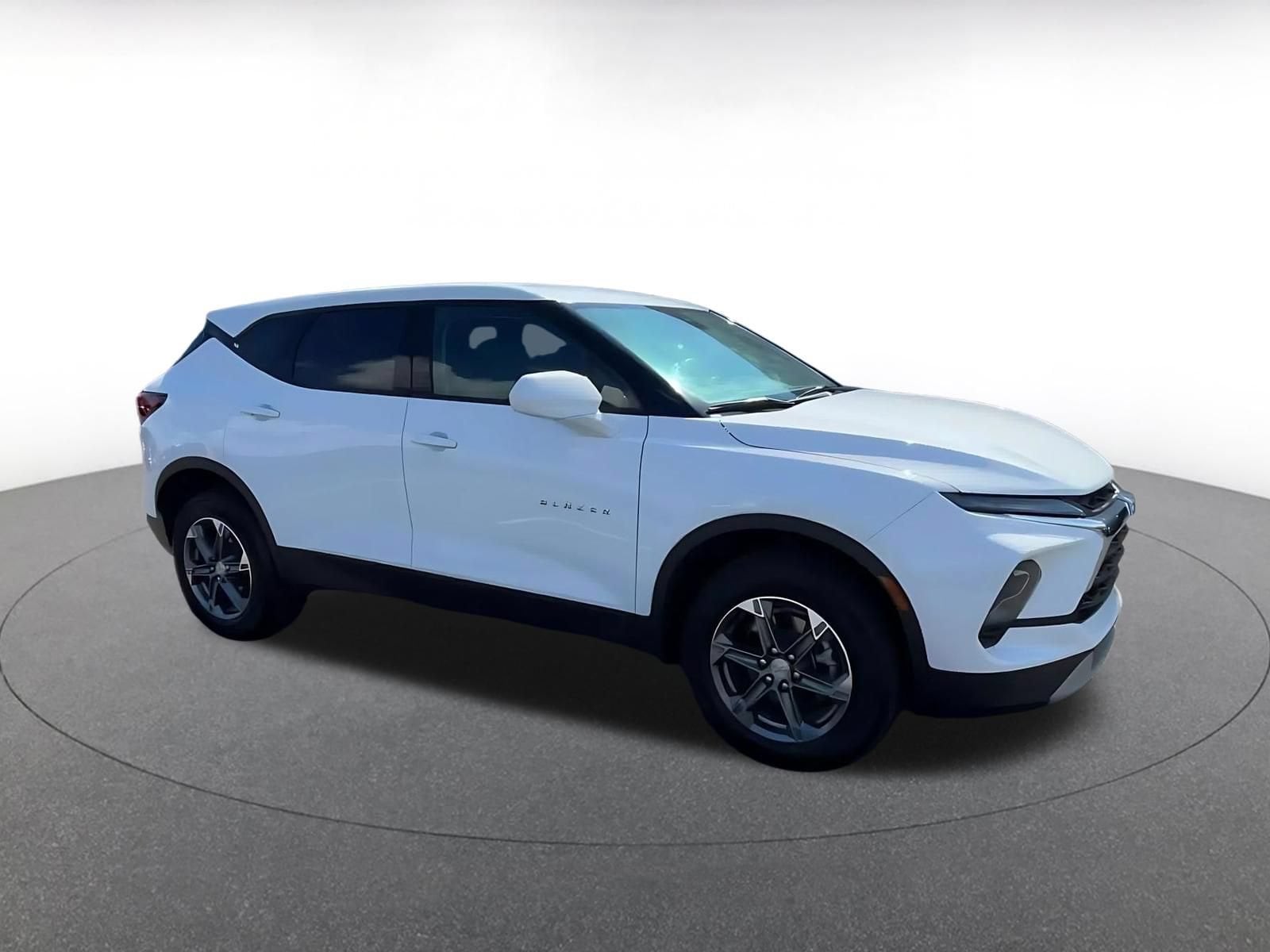 Thumbnail: 2026 Chevrolet Blazer - 2