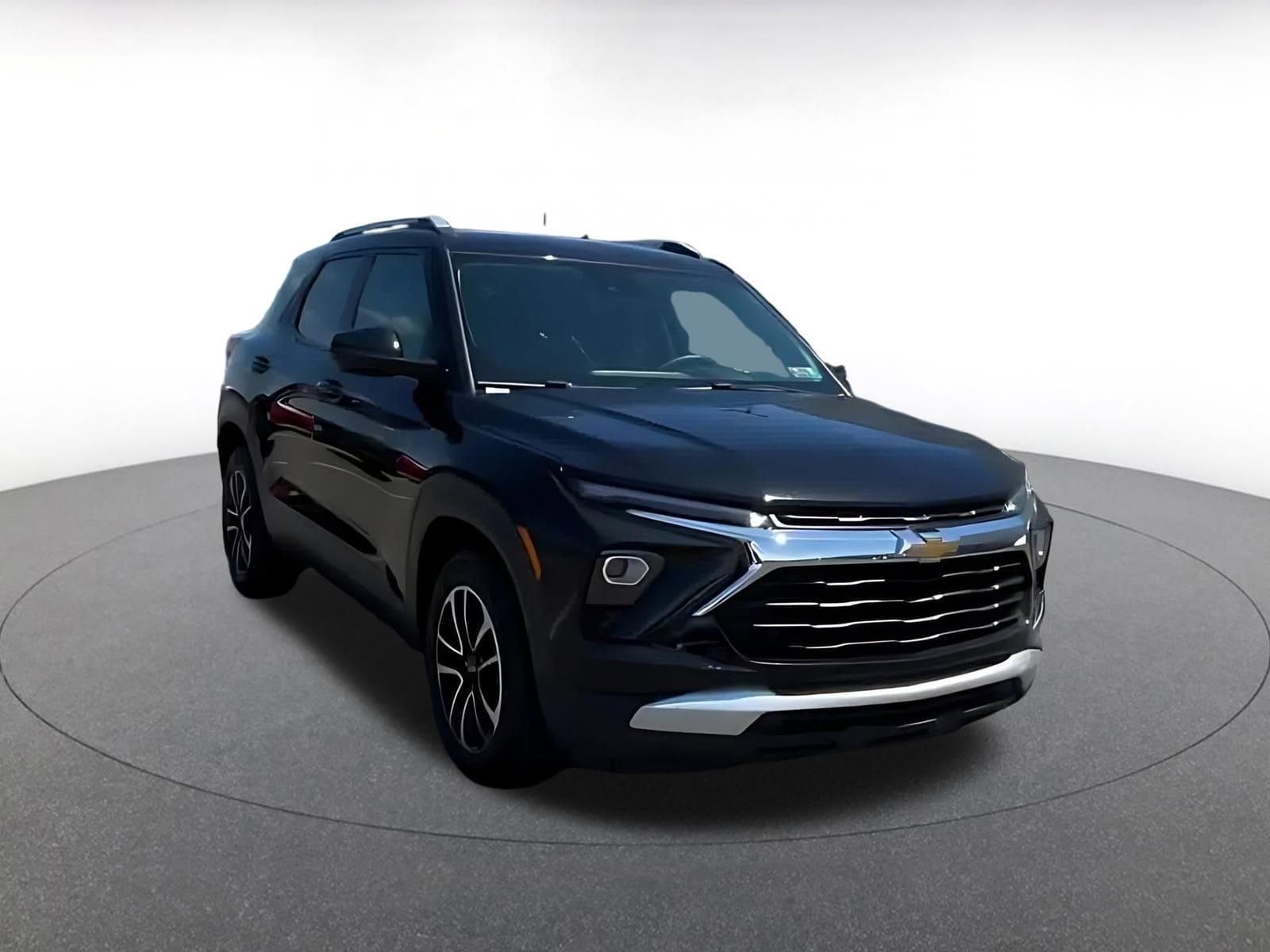 Thumbnail: 2025 Chevrolet TrailBlazer - 3