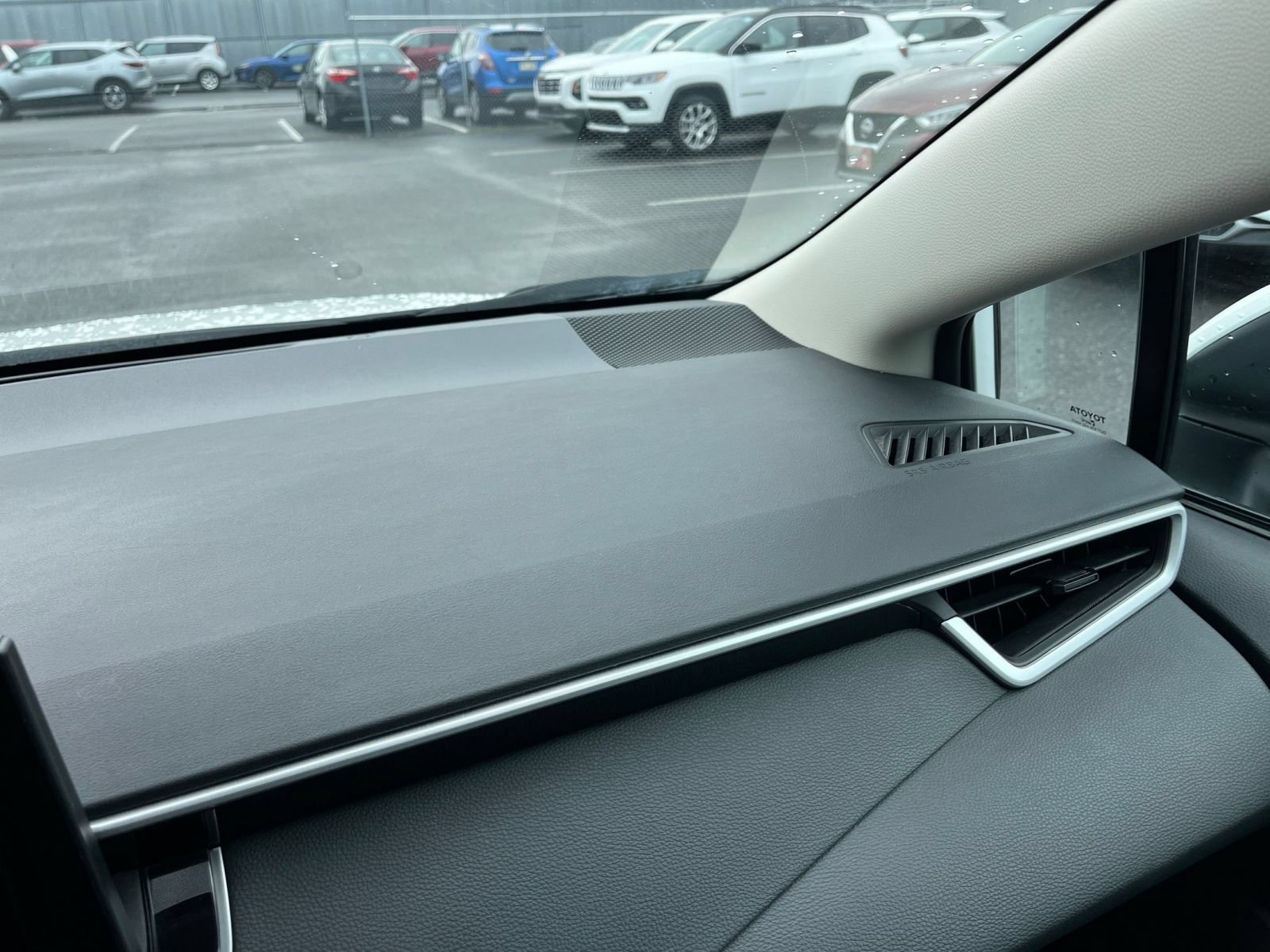 Thumbnail: 2025 Toyota Corolla - 34