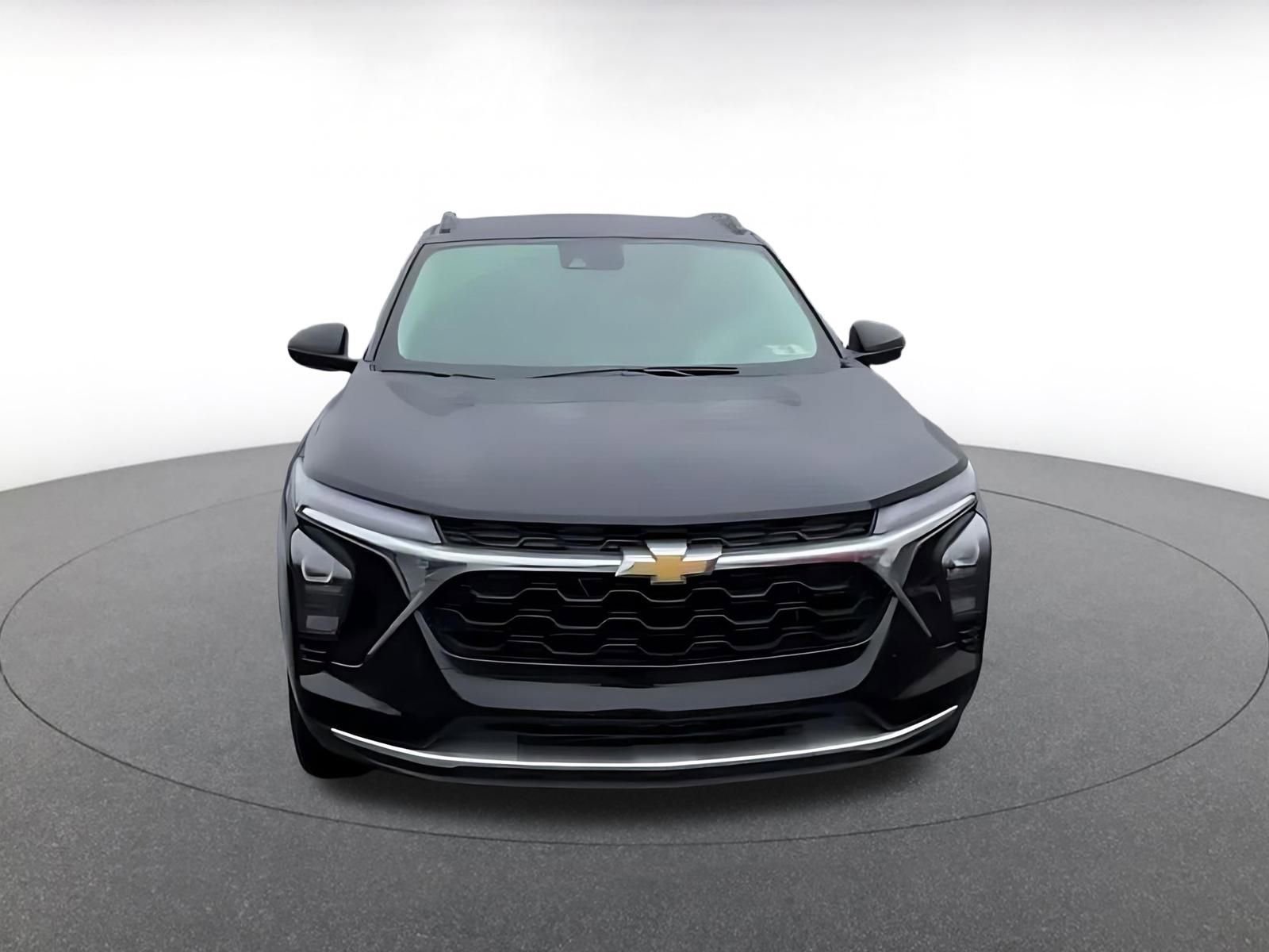 Thumbnail: 2025 Chevrolet Trax - 5