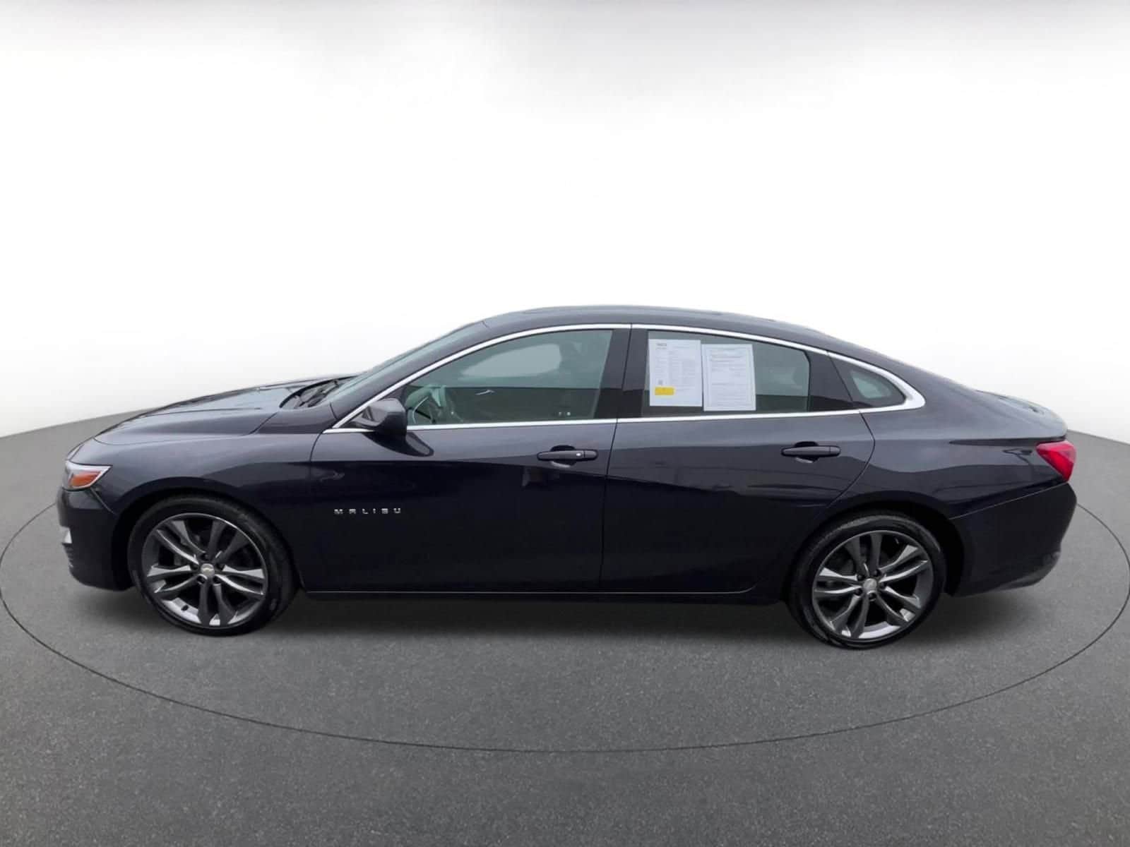 Thumbnail: 2023 Chevrolet Malibu - 8