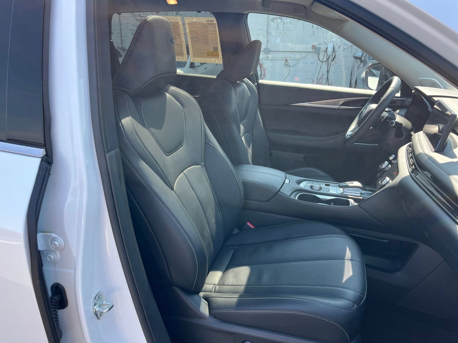 Thumbnail: 2026 INFINITI QX60 - 35