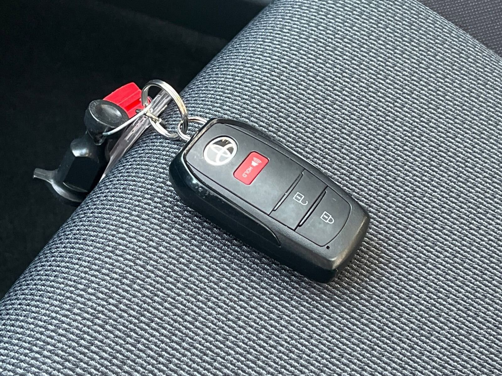 Thumbnail: 2025 Toyota Prius - 22