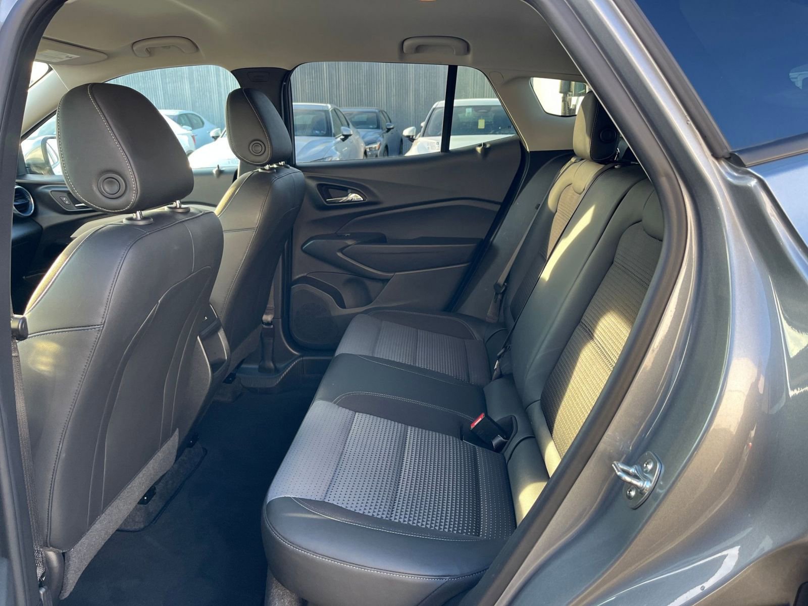 Thumbnail: 2025 Chevrolet Trax - 25