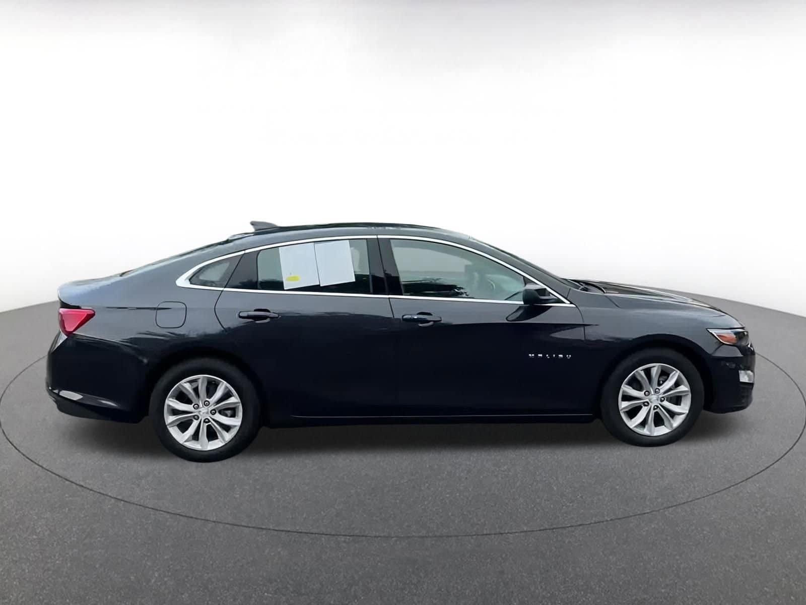 Thumbnail: 2023 Chevrolet Malibu - 7