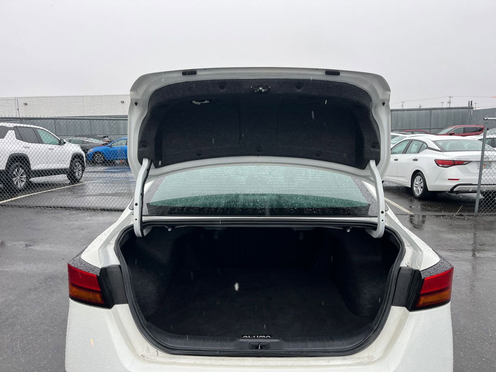 Thumbnail: 2025 Nissan Altima - 32