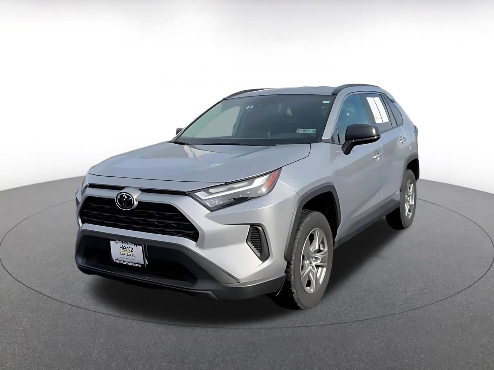 Thumbnail: 2025 Toyota RAV4 - 6