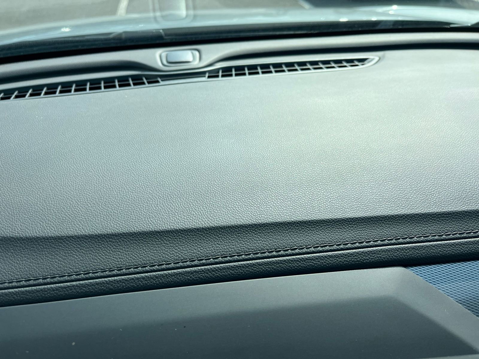 Thumbnail: 2025 Buick Encore GX - 17