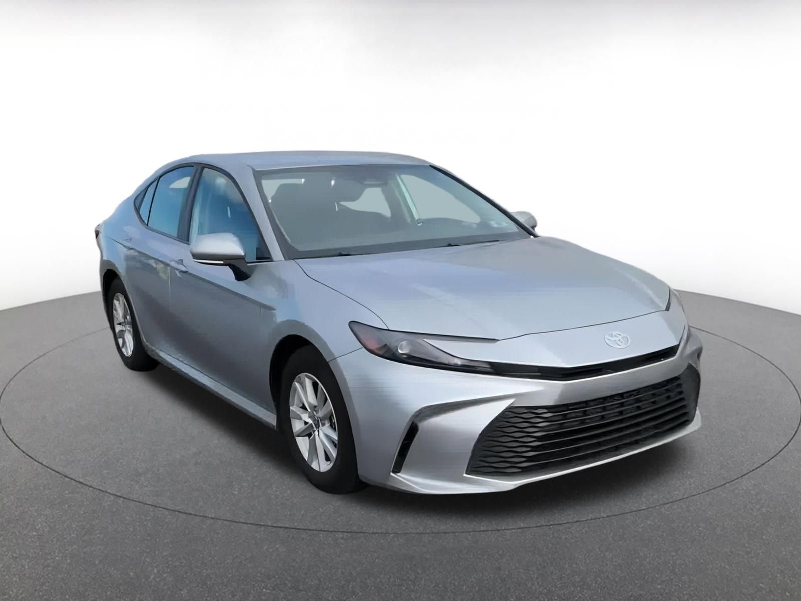 Thumbnail: 2025 Toyota Camry - 3