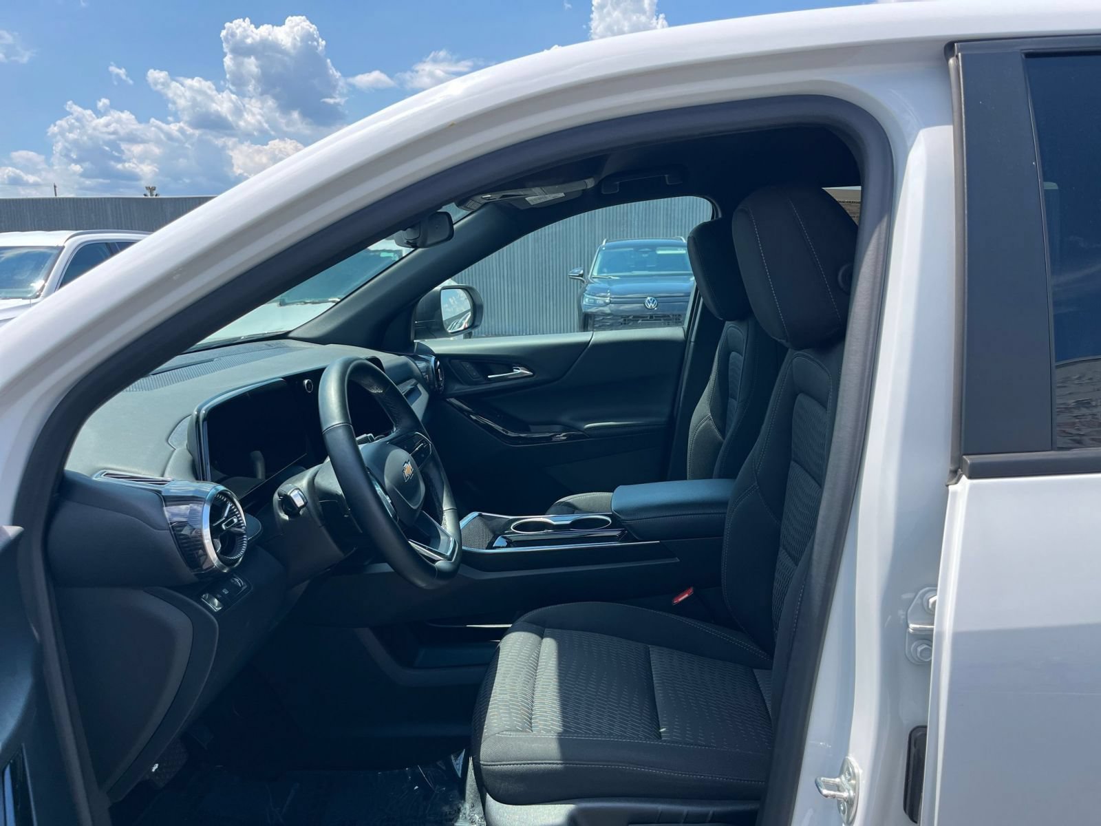 Thumbnail: 2025 Chevrolet Equinox - 27