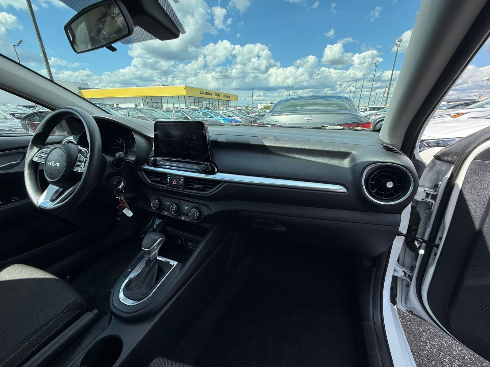 Thumbnail: 2024 Kia Forte - 33