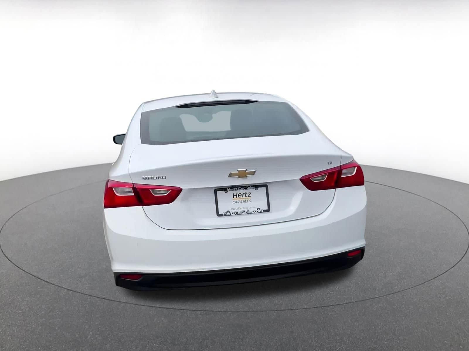 Thumbnail: 2024 Chevrolet Malibu - 12