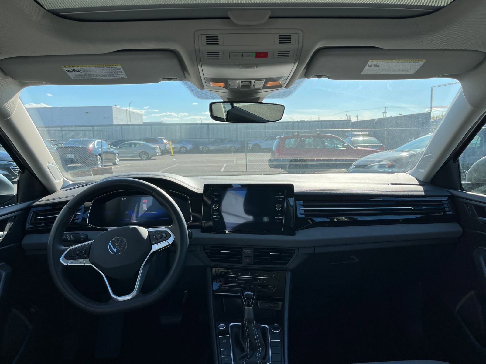 Thumbnail: 2025 Volkswagen Jetta - 32