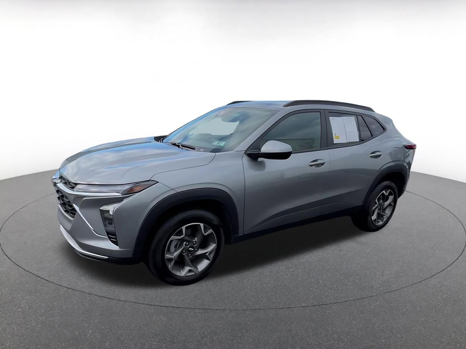 Thumbnail: 2025 Chevrolet Trax - 7