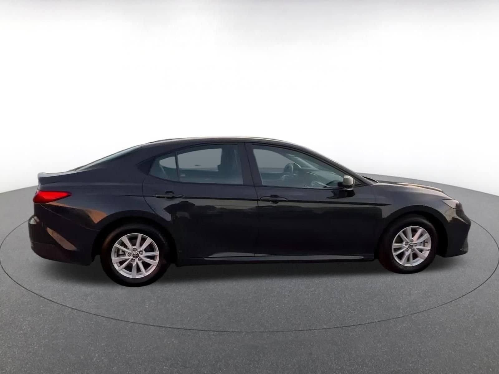 Thumbnail: 2025 Toyota Camry - 16