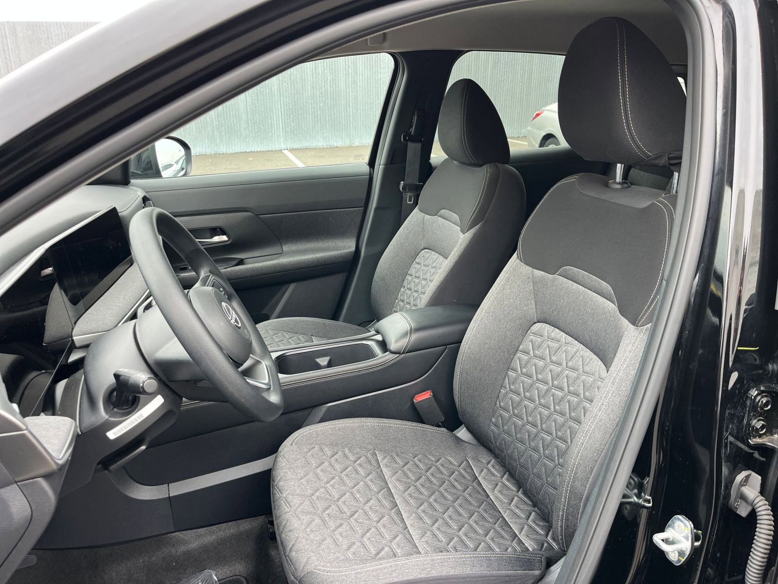 Thumbnail: 2025 Nissan Kicks - 34