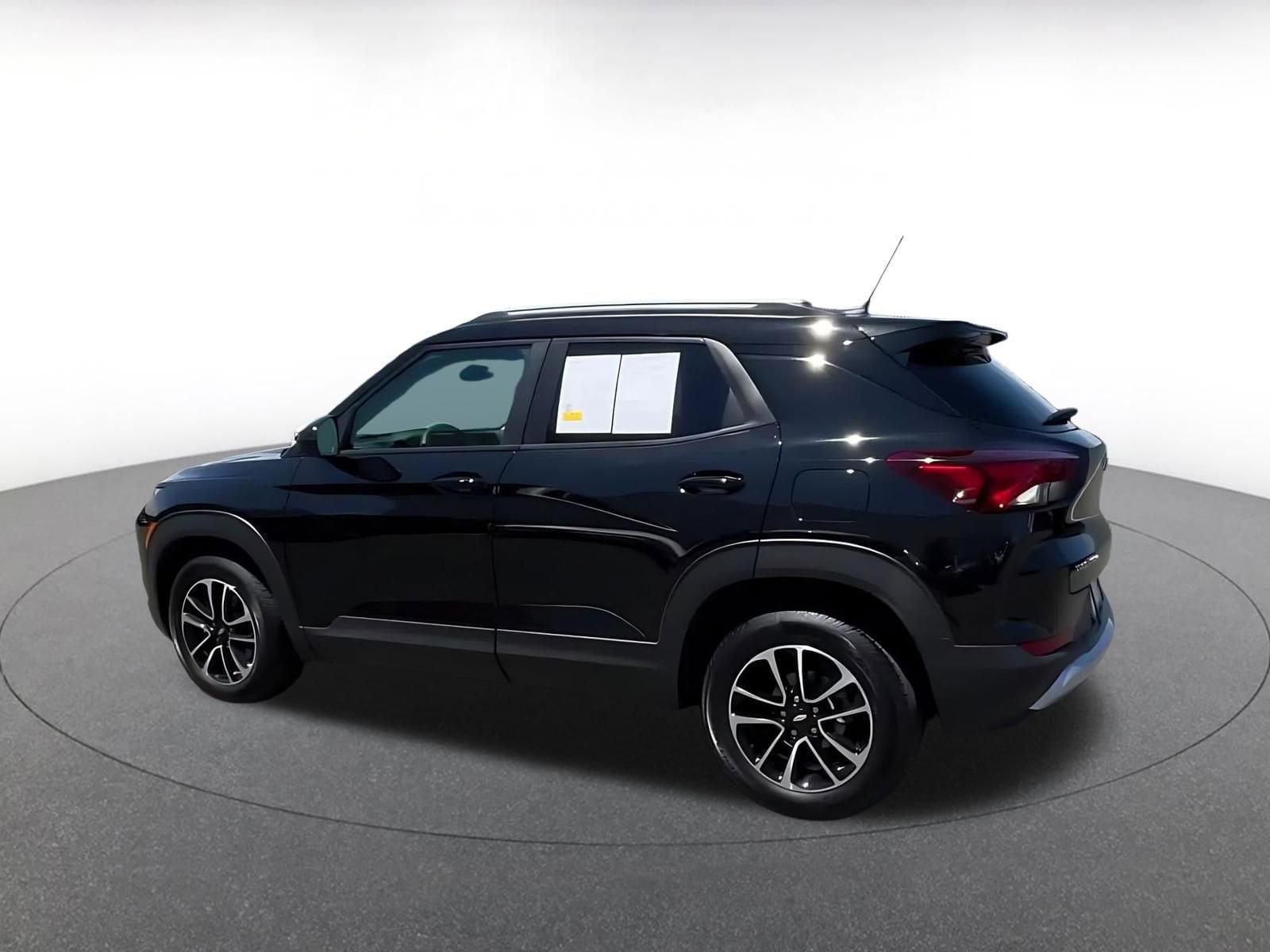 Thumbnail: 2025 Chevrolet TrailBlazer - 10