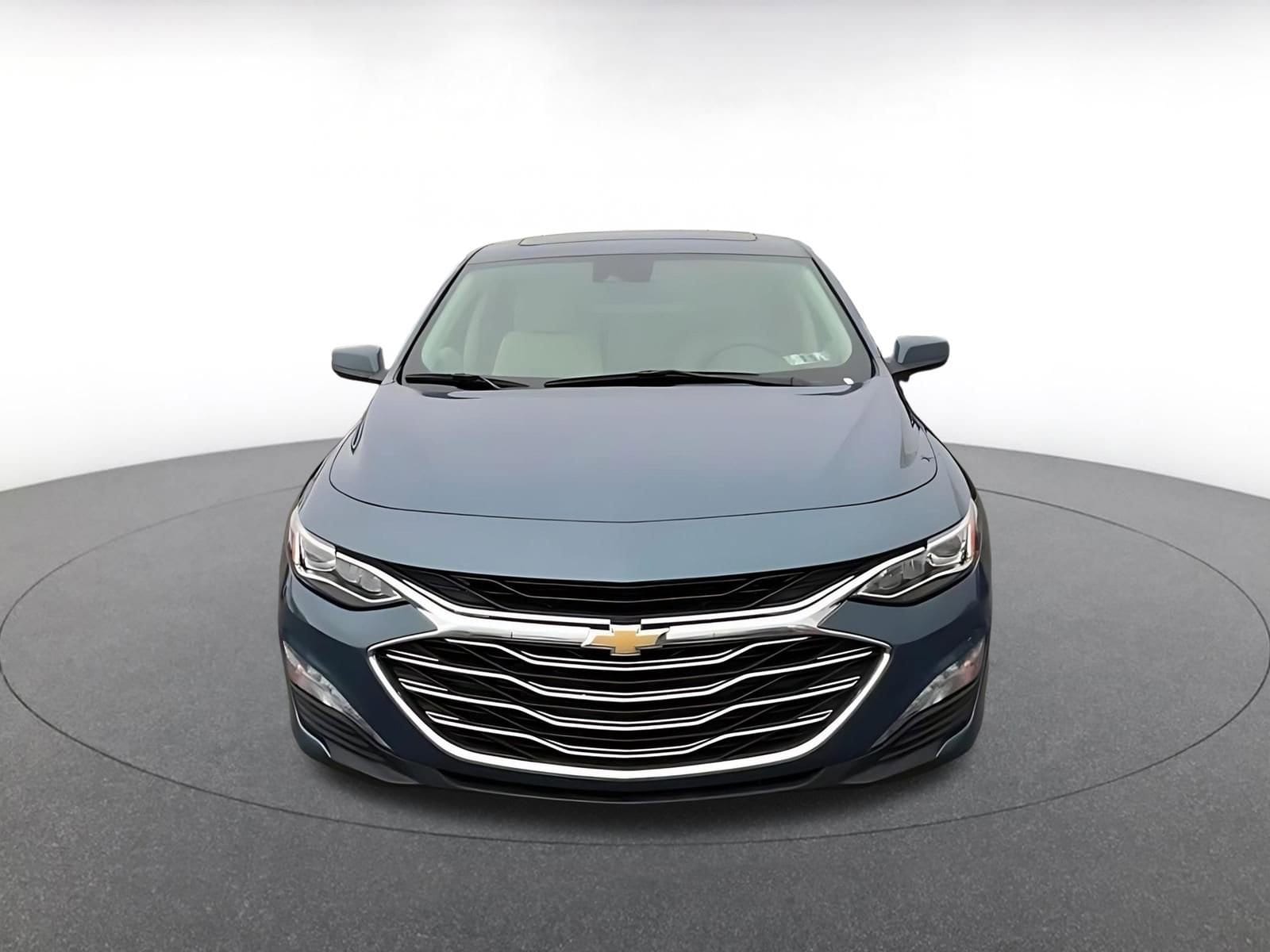 Thumbnail: 2024 Chevrolet Malibu - 5