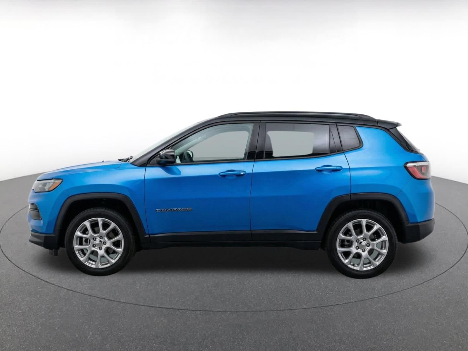 Thumbnail: 2025 Jeep Compass - 10