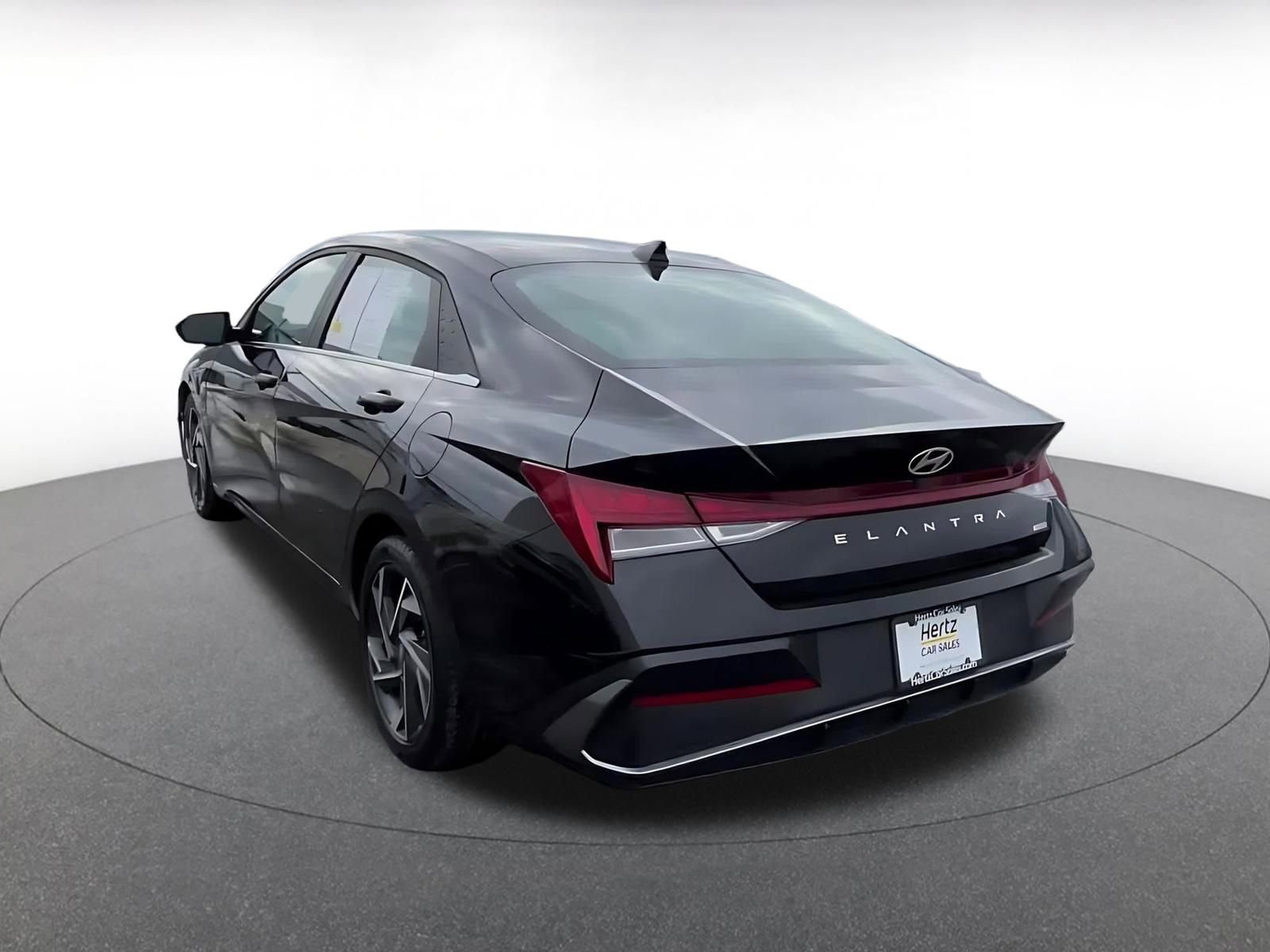 Thumbnail: 2025 Hyundai Elantra - 11