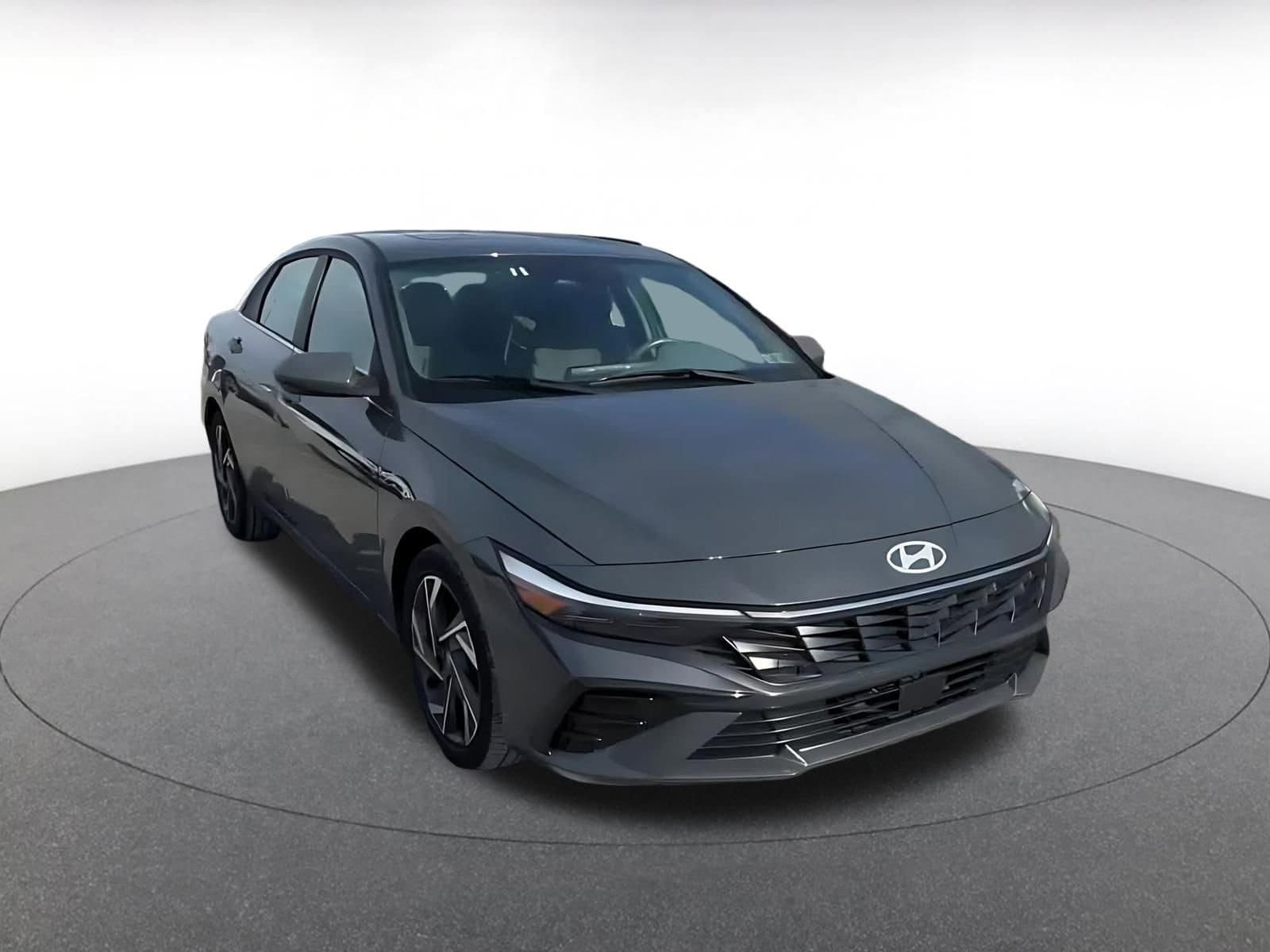 Thumbnail: 2025 Hyundai Elantra - 3