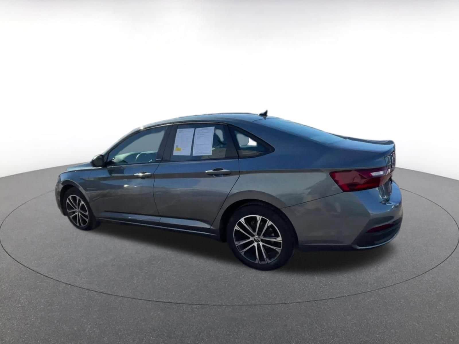 Thumbnail: 2025 Volkswagen Jetta - 8