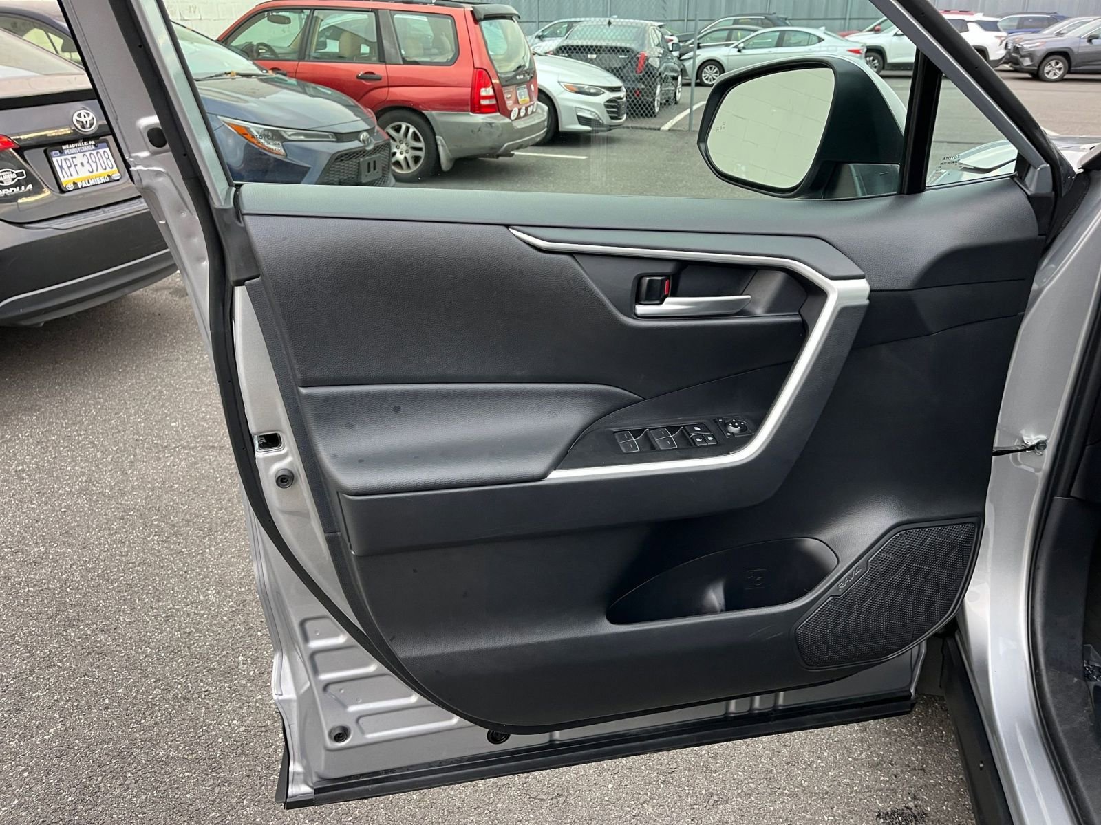 Thumbnail: 2025 Toyota RAV4 - 20