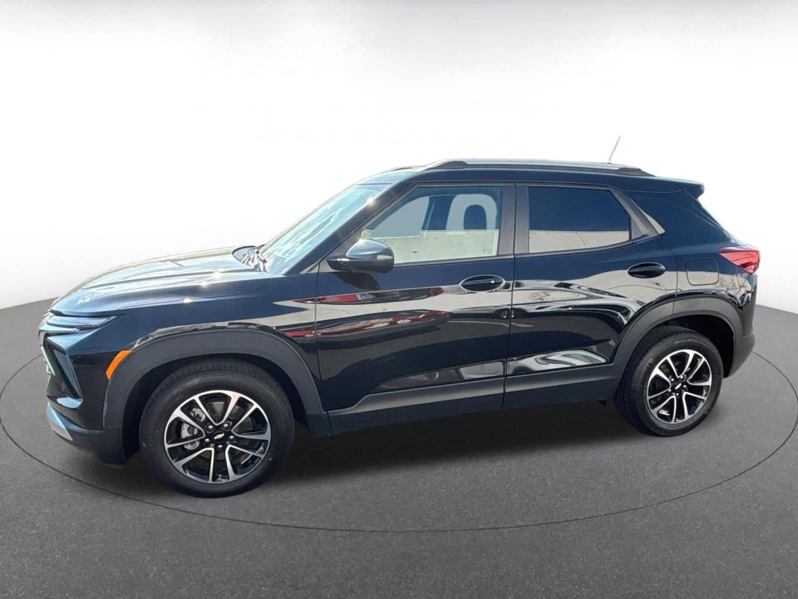 Thumbnail: 2025 Chevrolet TrailBlazer - 6