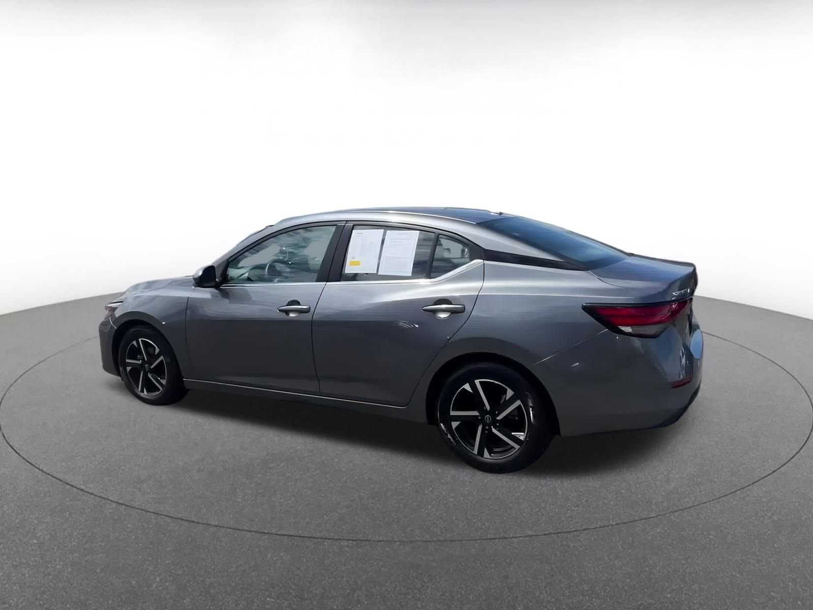 Thumbnail: 2024 Nissan Sentra - 10