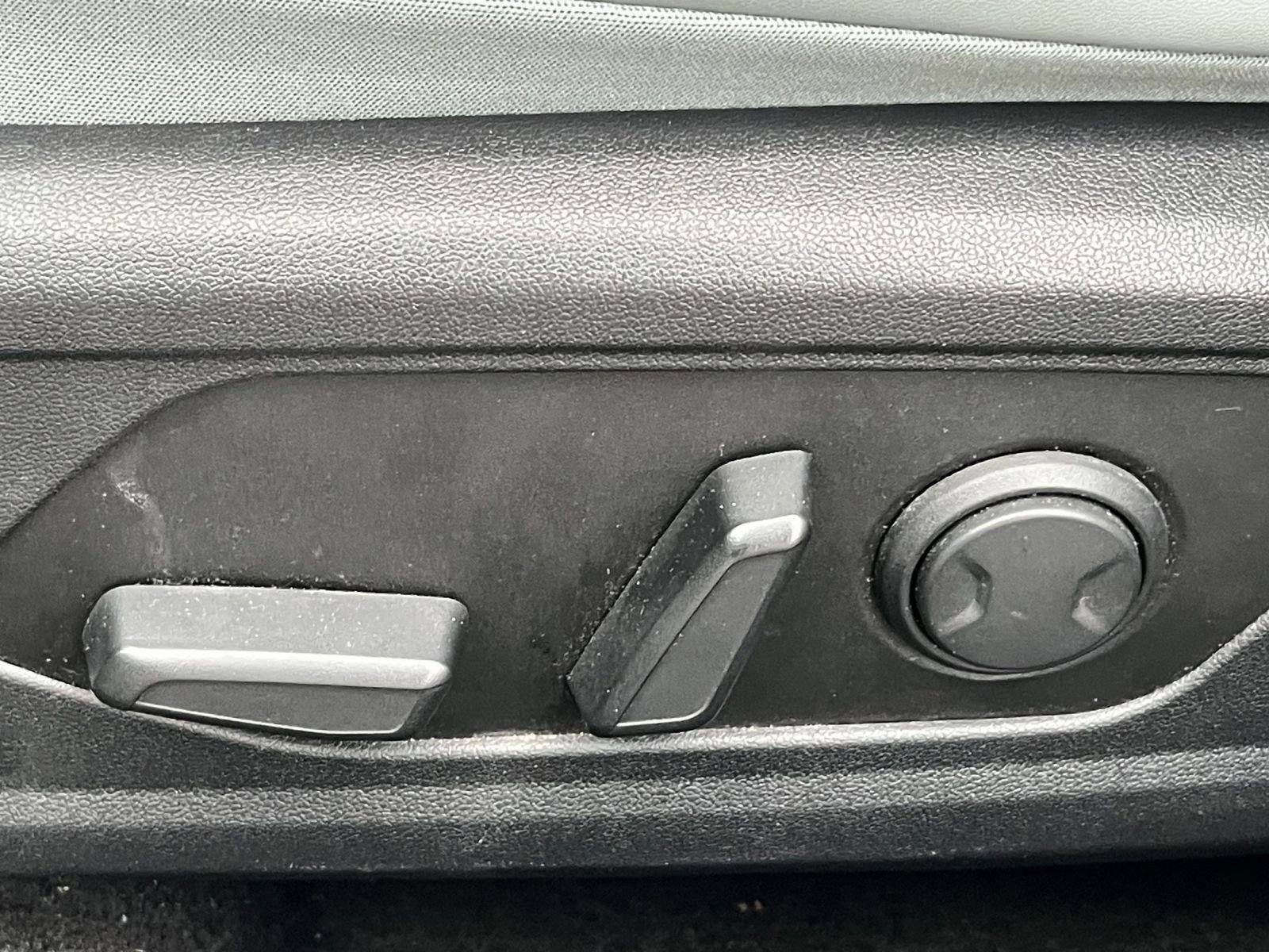 Thumbnail: 2025 Hyundai Elantra - 22