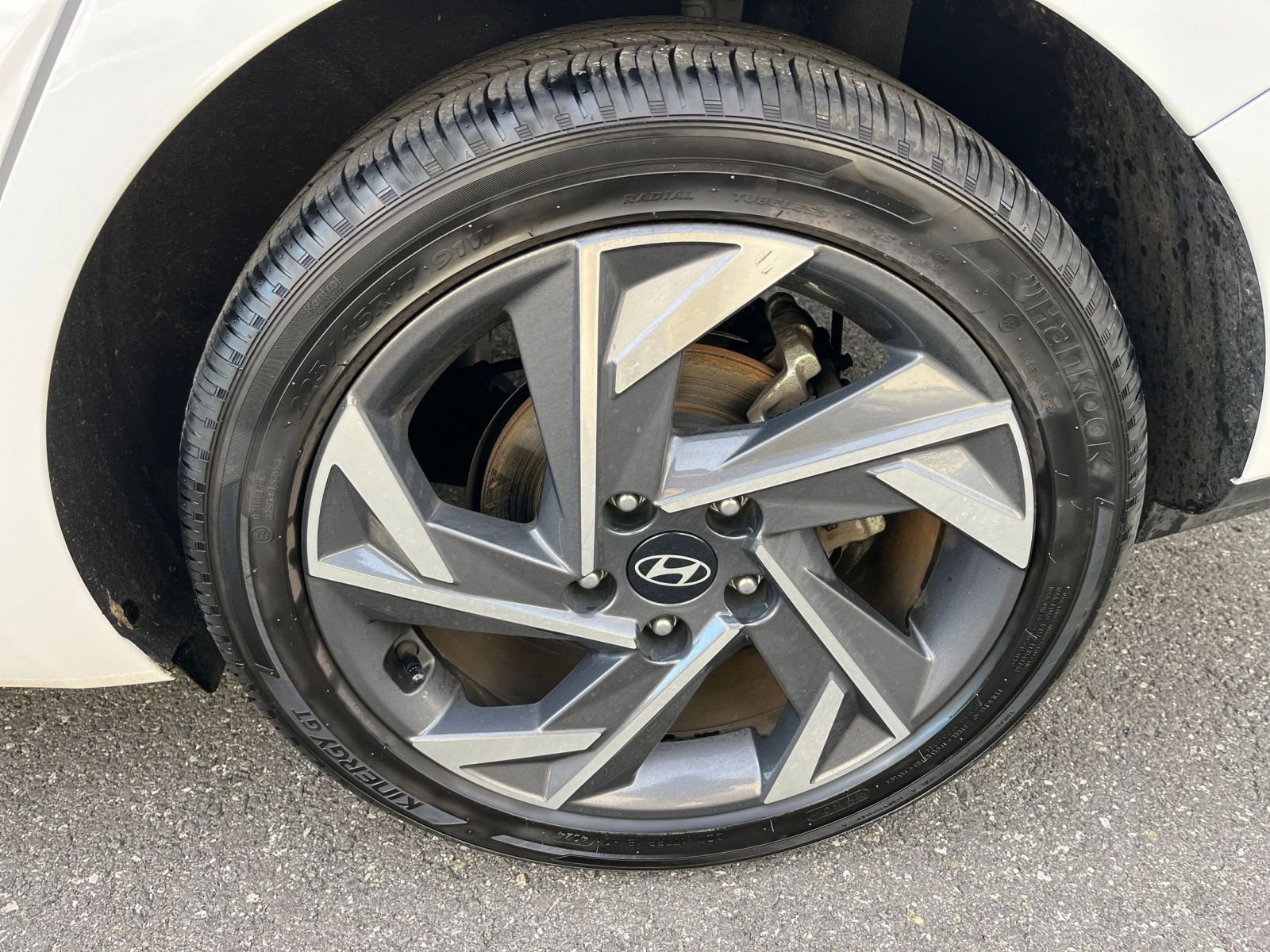 Thumbnail: 2025 Hyundai Elantra - 30