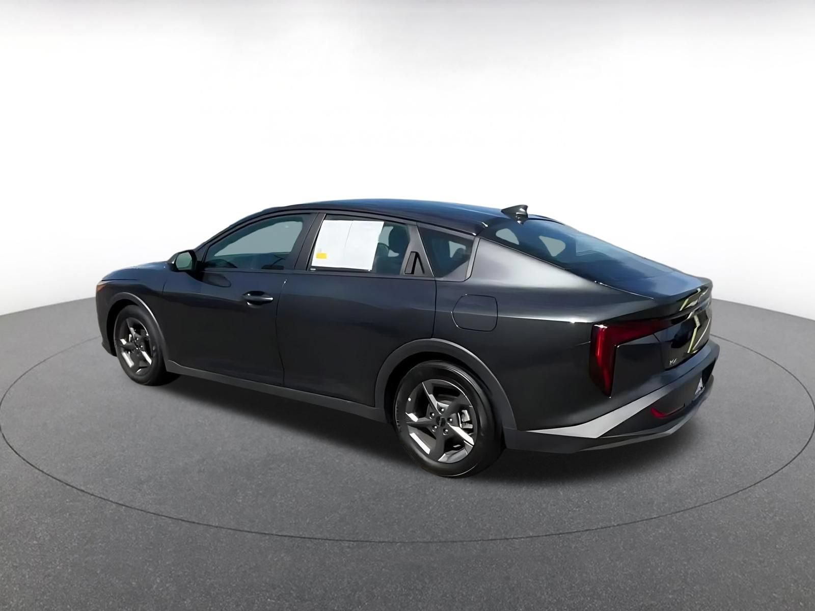 Thumbnail: 2025 Kia K4 - 9