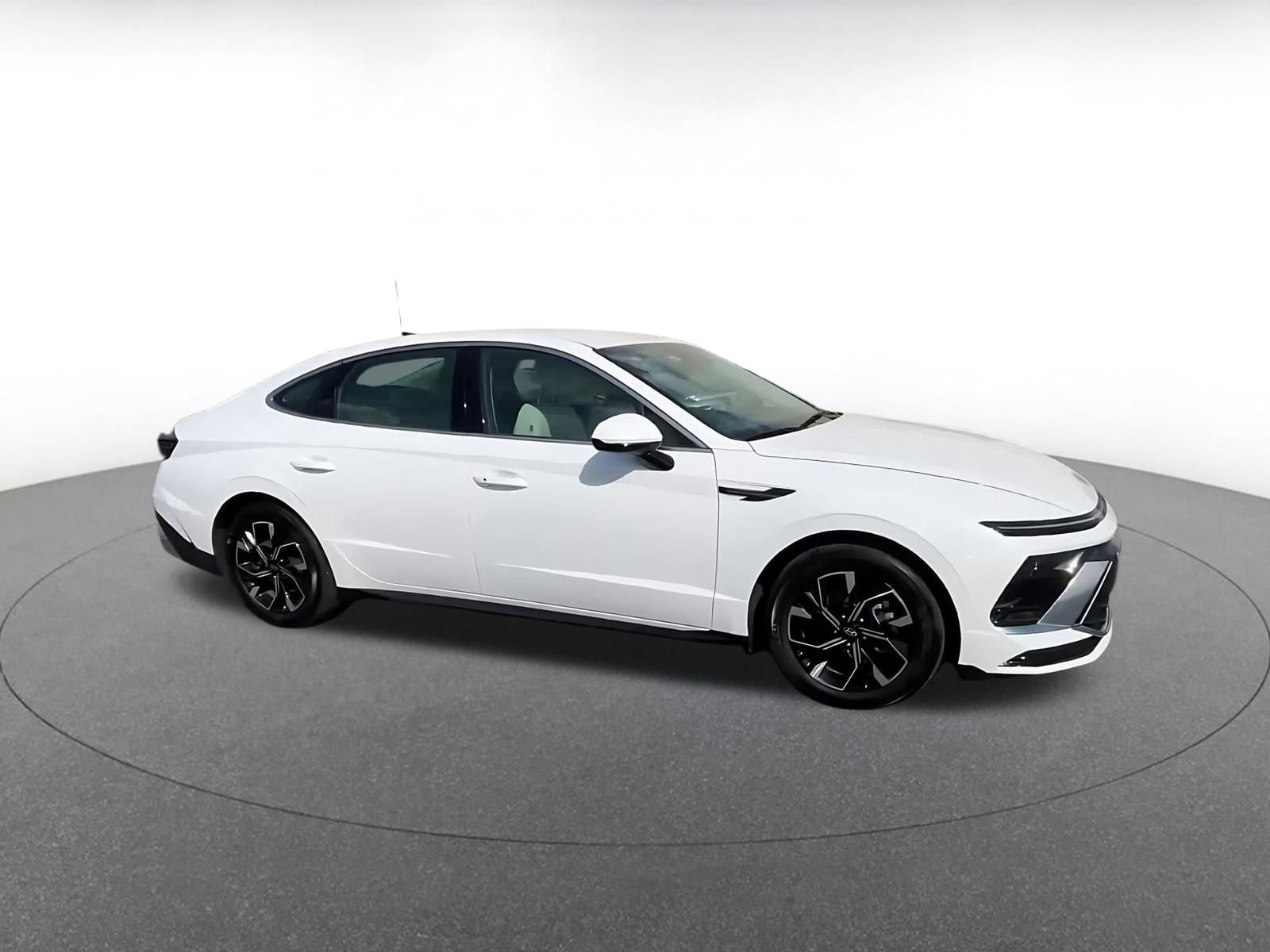 Thumbnail: 2025 Hyundai Sonata - 2