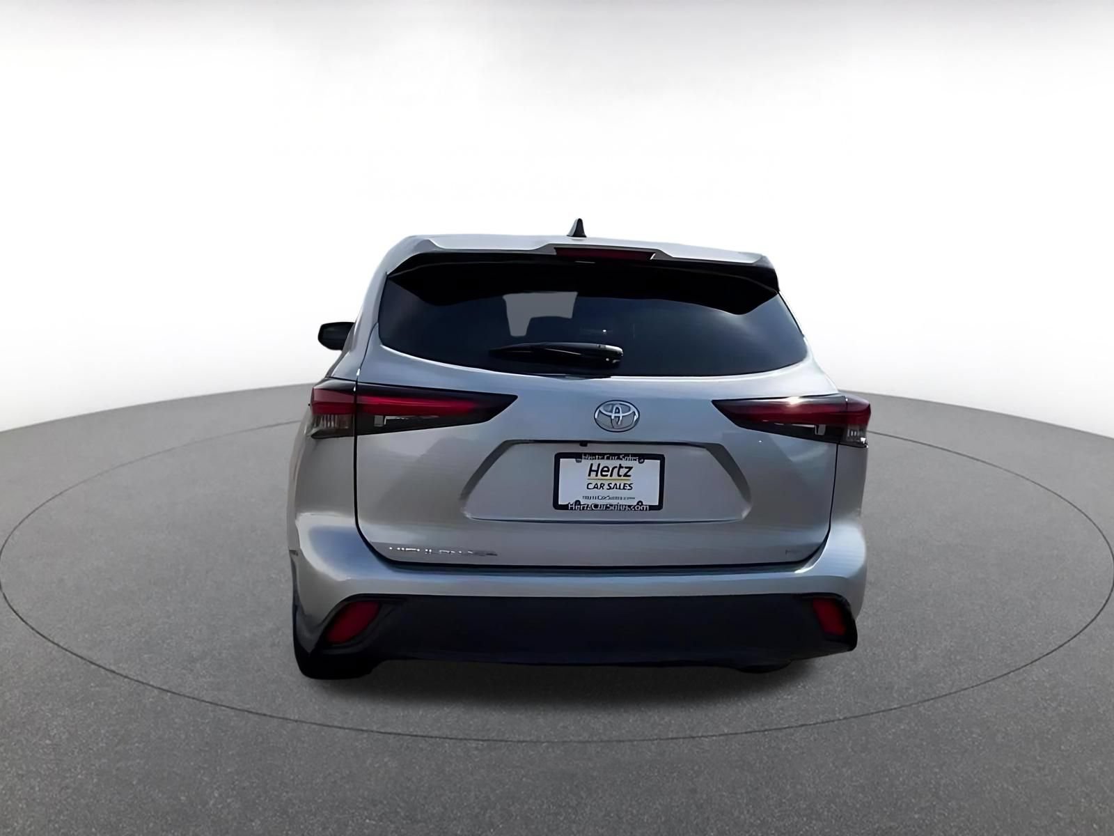 Thumbnail: 2025 Toyota Highlander - 10