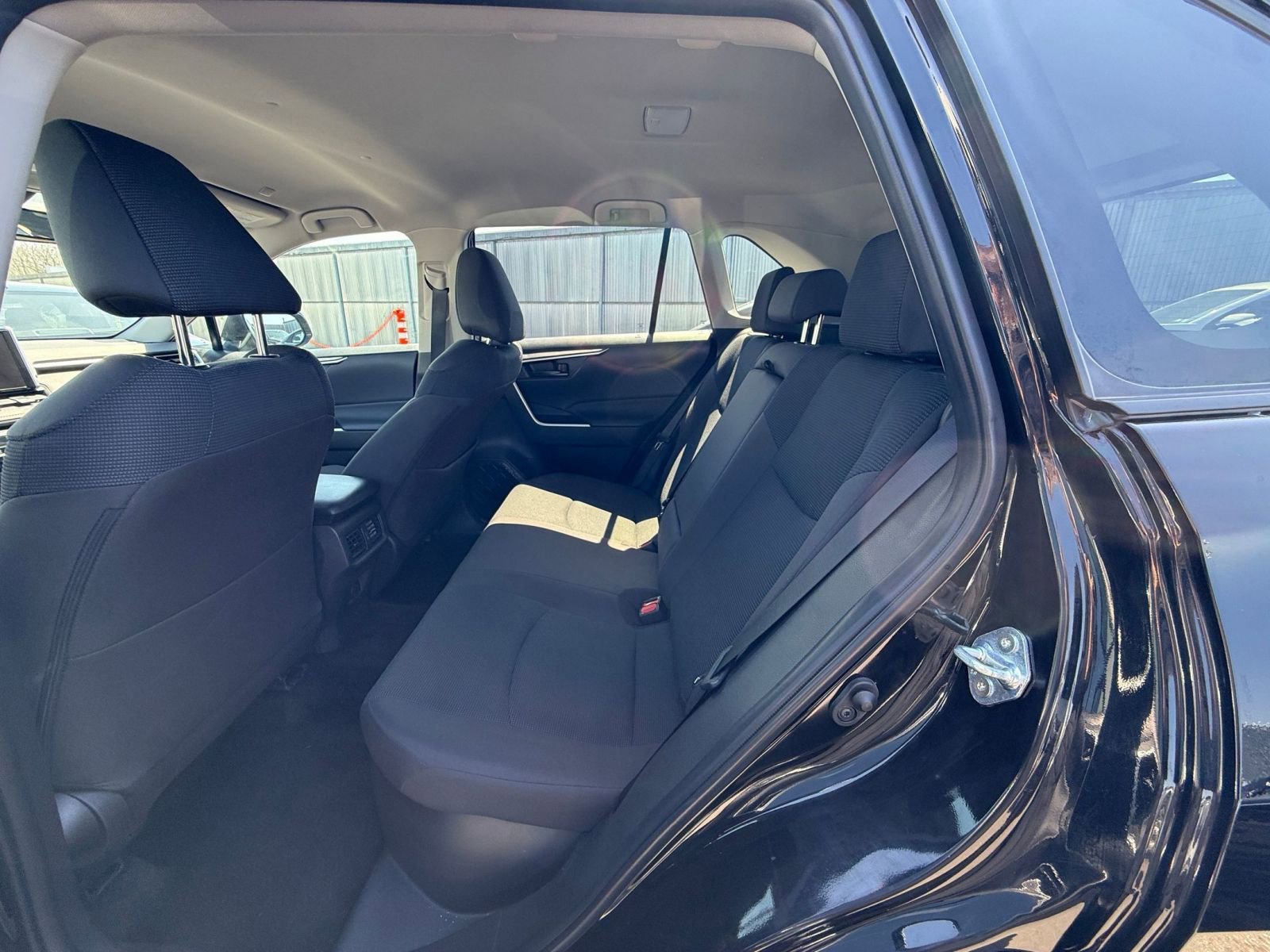 Thumbnail: 2025 Toyota RAV4 - 23