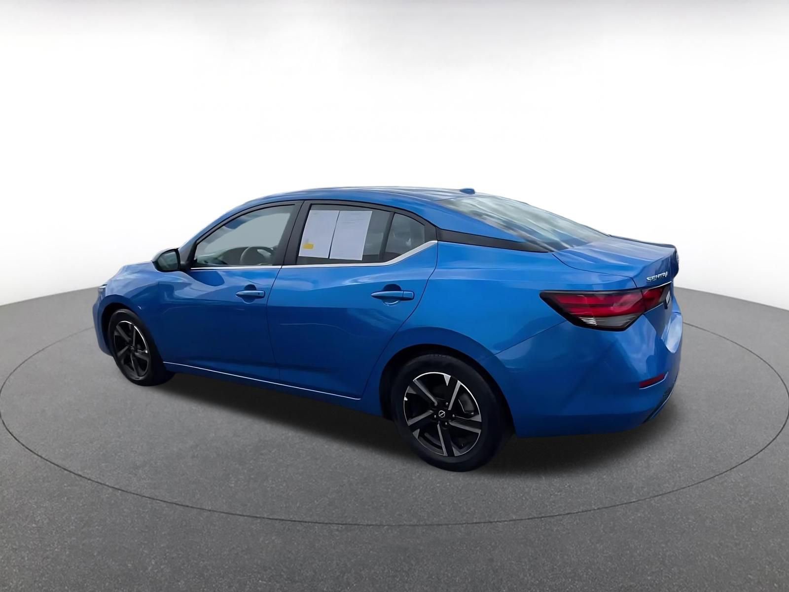 Thumbnail: 2025 Nissan Sentra - 10