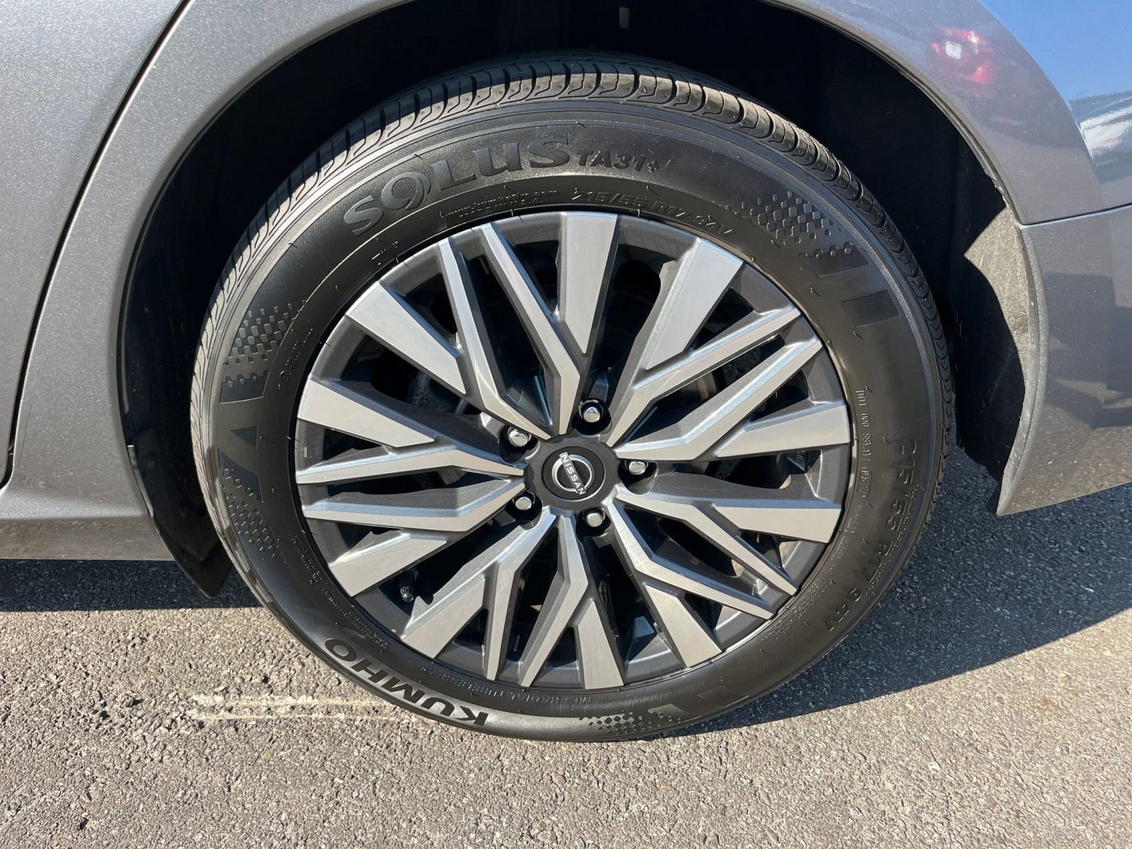 Thumbnail: 2024 Nissan Altima - 30