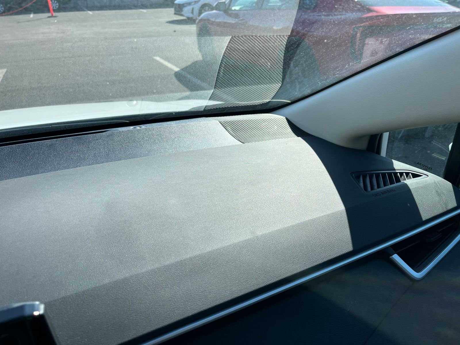 Thumbnail: 2025 Toyota Corolla - 34