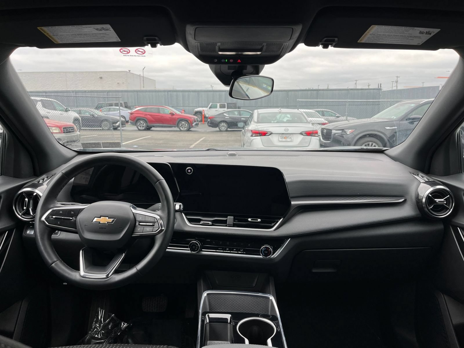 2025 Chevrolet Equinox LT - Photo 27