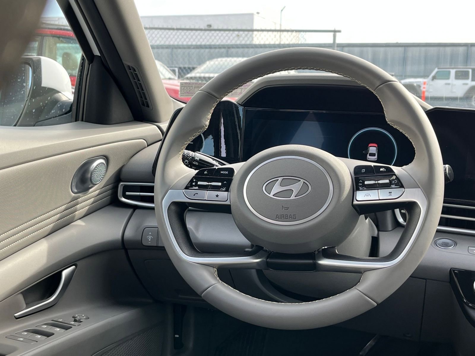 Thumbnail: 2025 Hyundai Elantra - 28