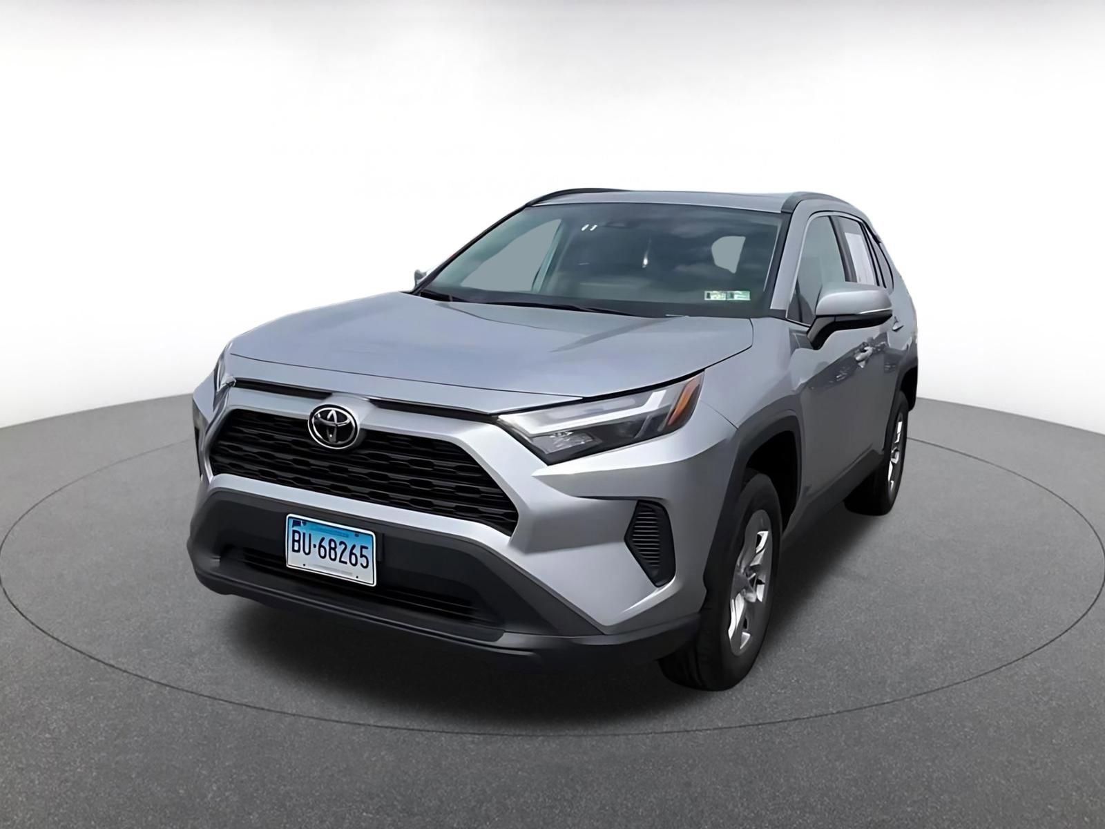 Thumbnail: 2025 Toyota RAV4 - 6