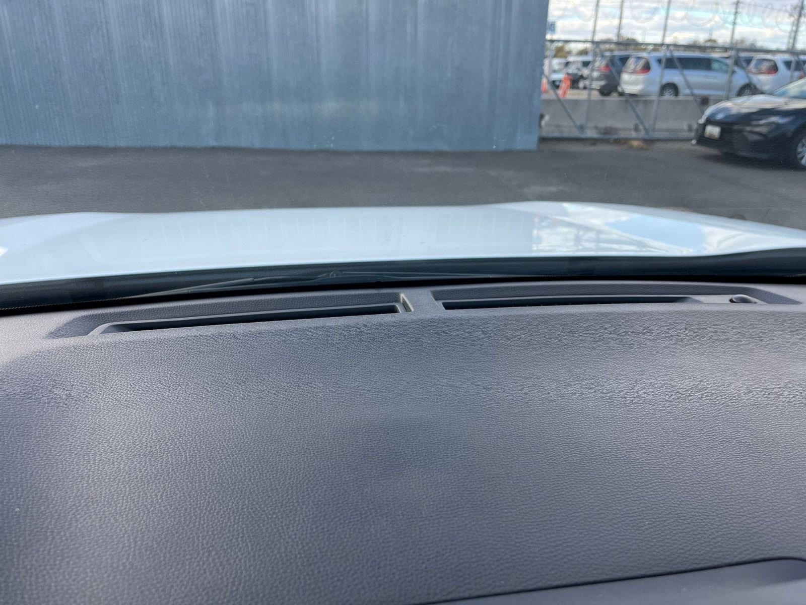 Thumbnail: 2025 Toyota RAV4 - 18