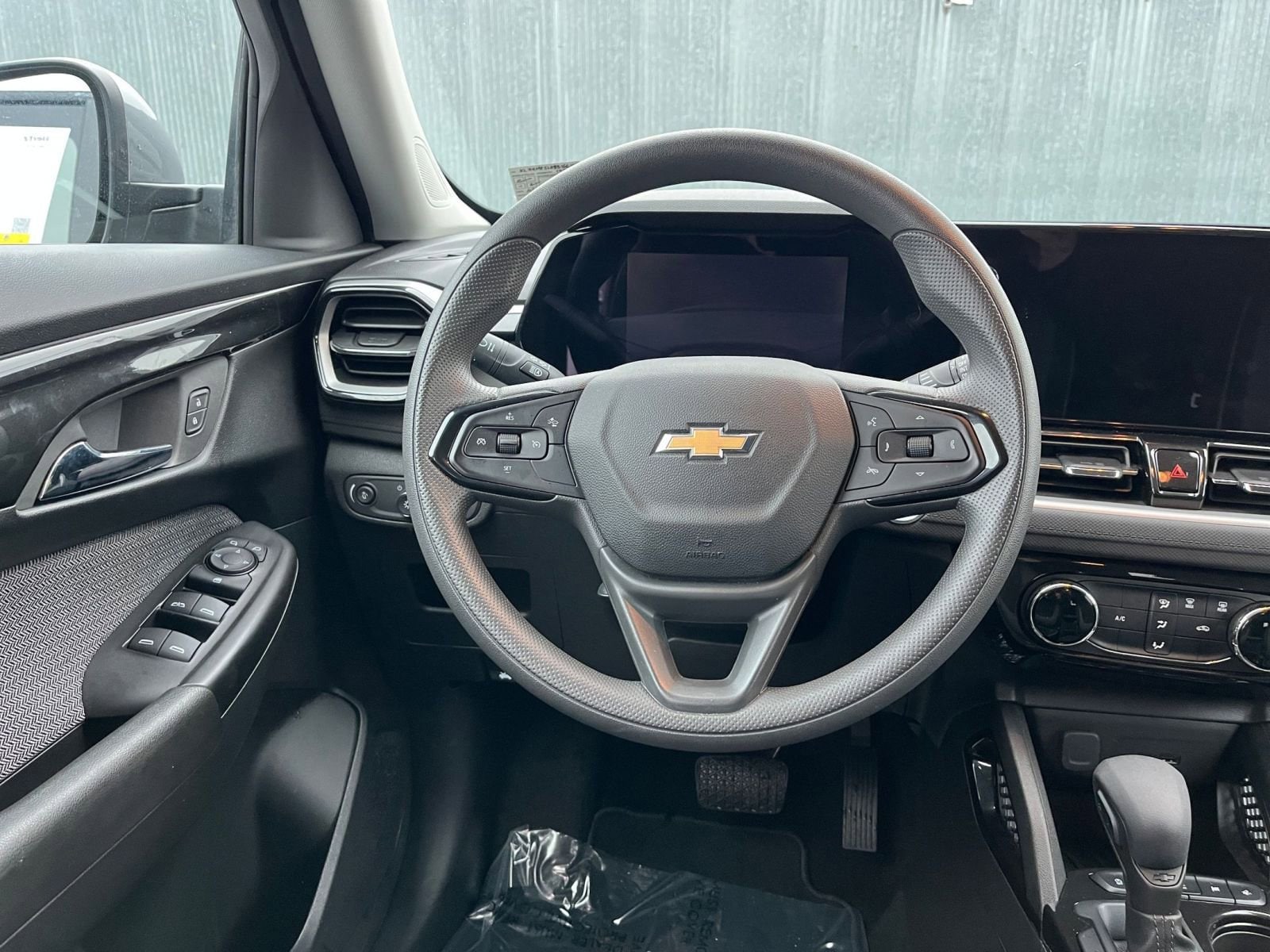 Thumbnail: 2025 Chevrolet TrailBlazer - 26