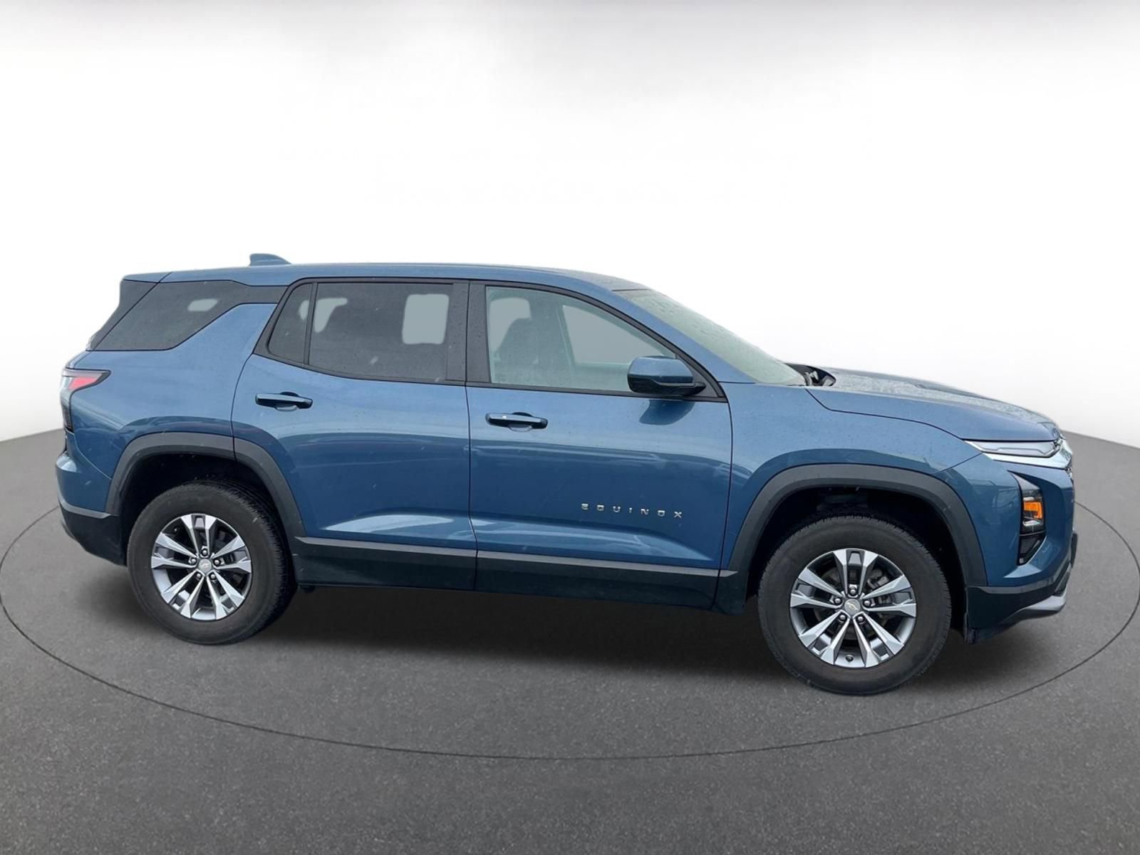 Thumbnail: 2025 Chevrolet Equinox - 15