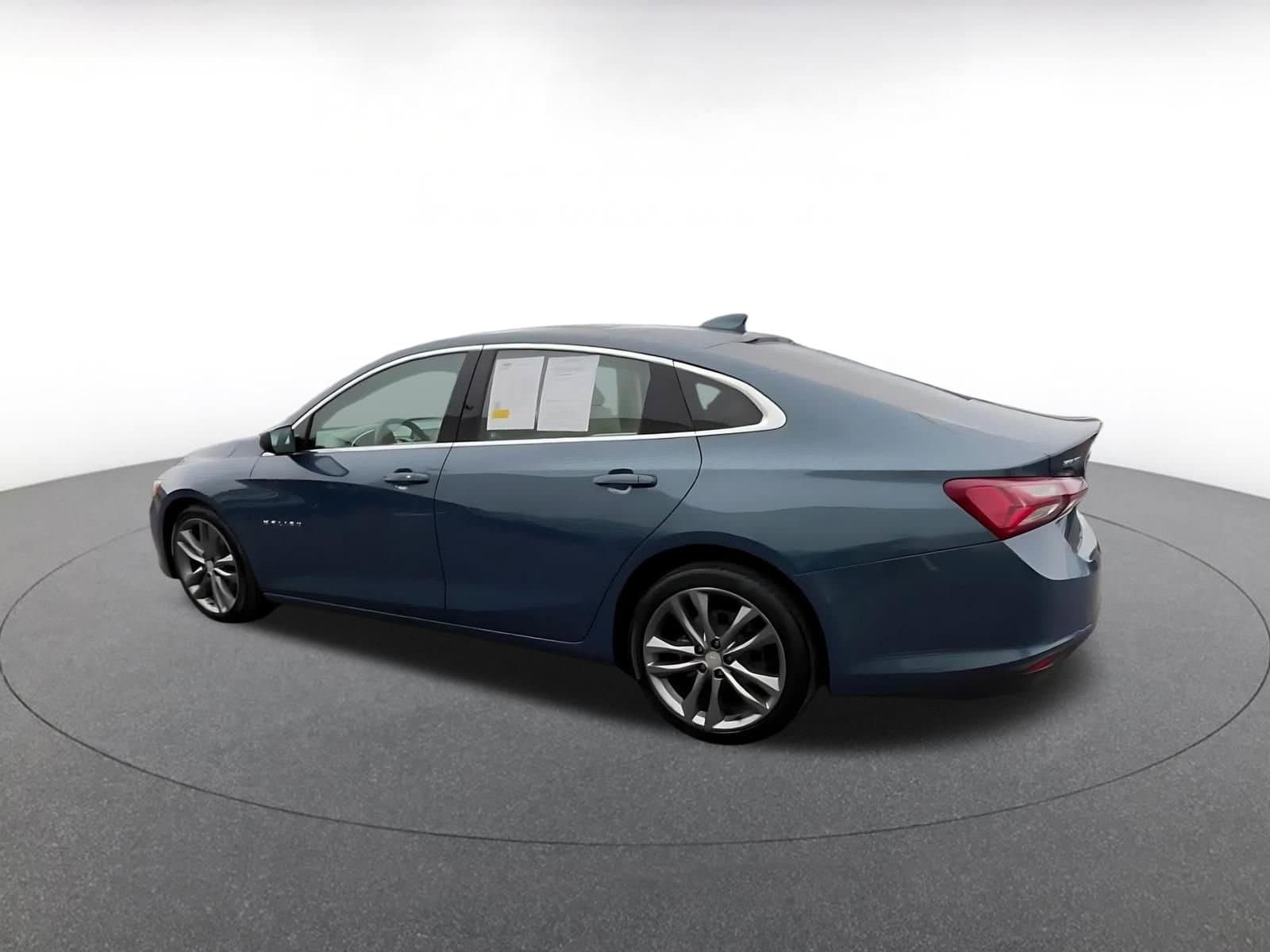 Thumbnail: 2024 Chevrolet Malibu - 10