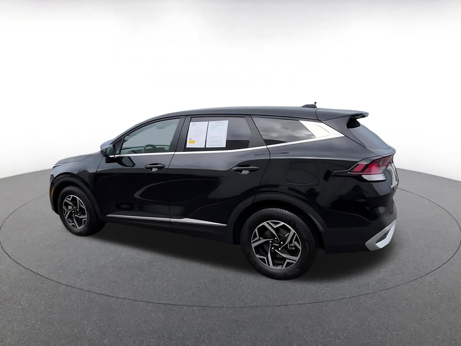 Thumbnail: 2025 Kia Sportage - 10
